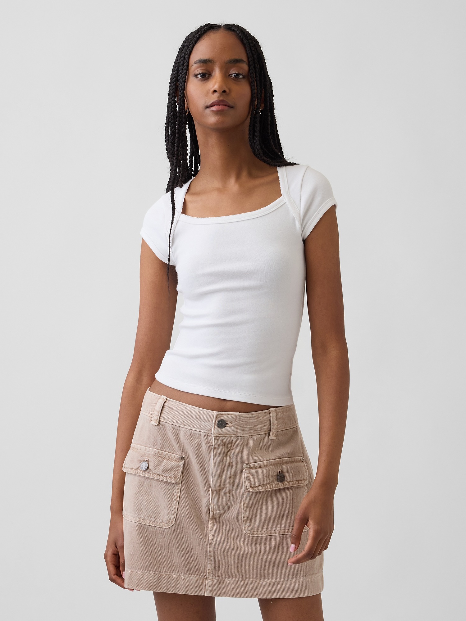 Женская футболка Gap Modern Square-Neck Crop T-Shirt, цвет: Белый