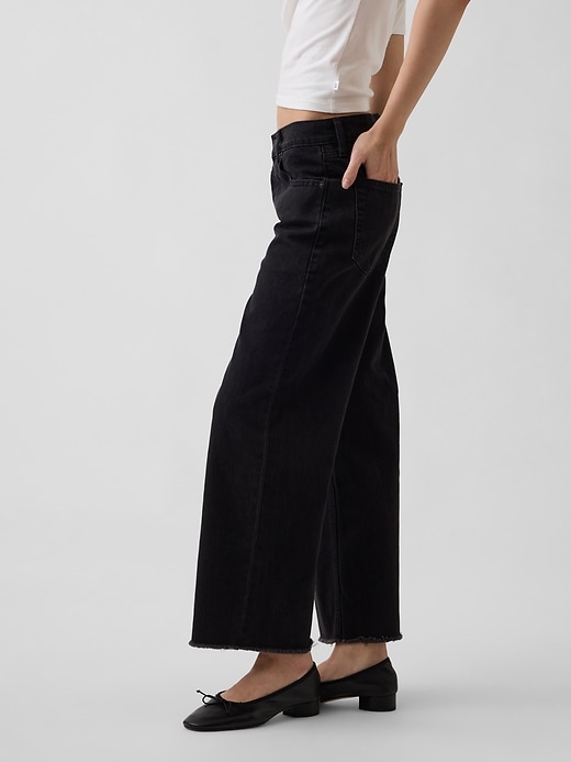 Image number 3 showing, Low Slung Relaxed Crop Jeans