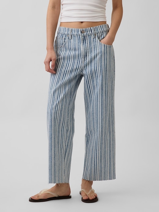 Image number 2 showing, Low Slung Relaxed Crop Jeans