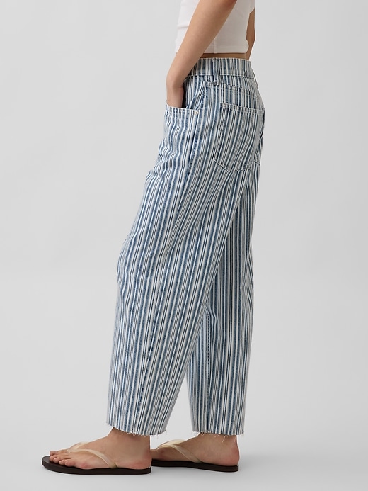 Image number 3 showing, Low Slung Relaxed Crop Jeans