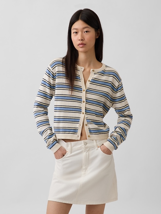 Image number 1 showing, 100% Cotton Relaxed Crop Cardigan Sweater