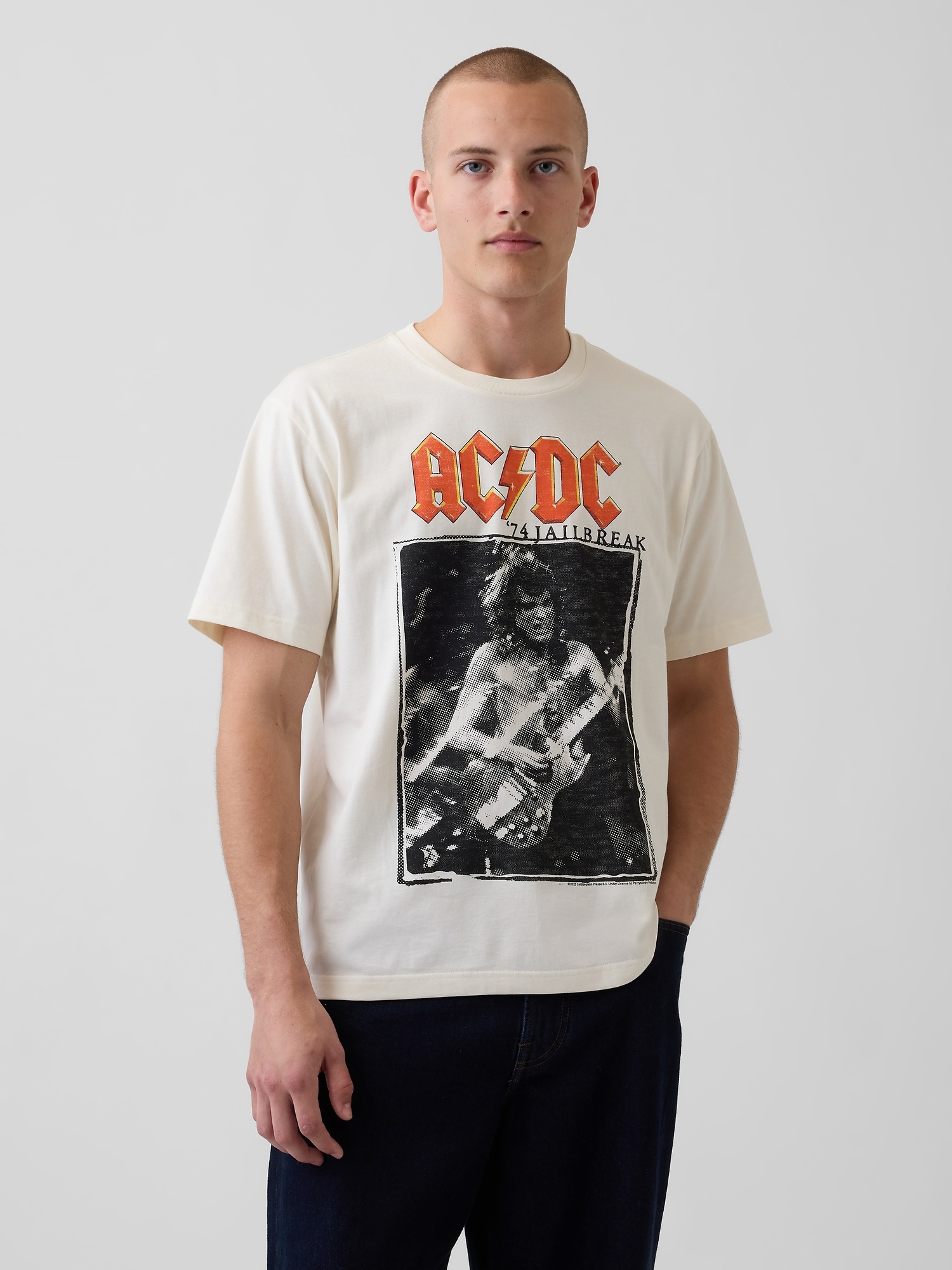 Мужские футболки Gap AC/DC Relaxed Graphic T-Shirt