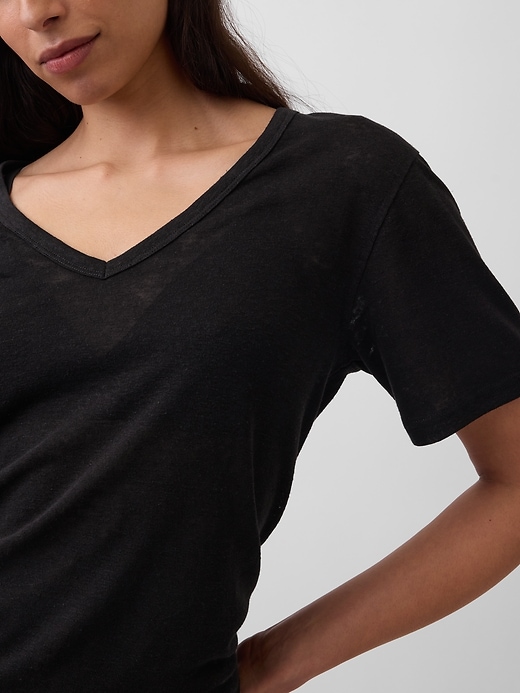 Image number 4 showing, Linen-Blend Relaxed V-Neck T-Shirt