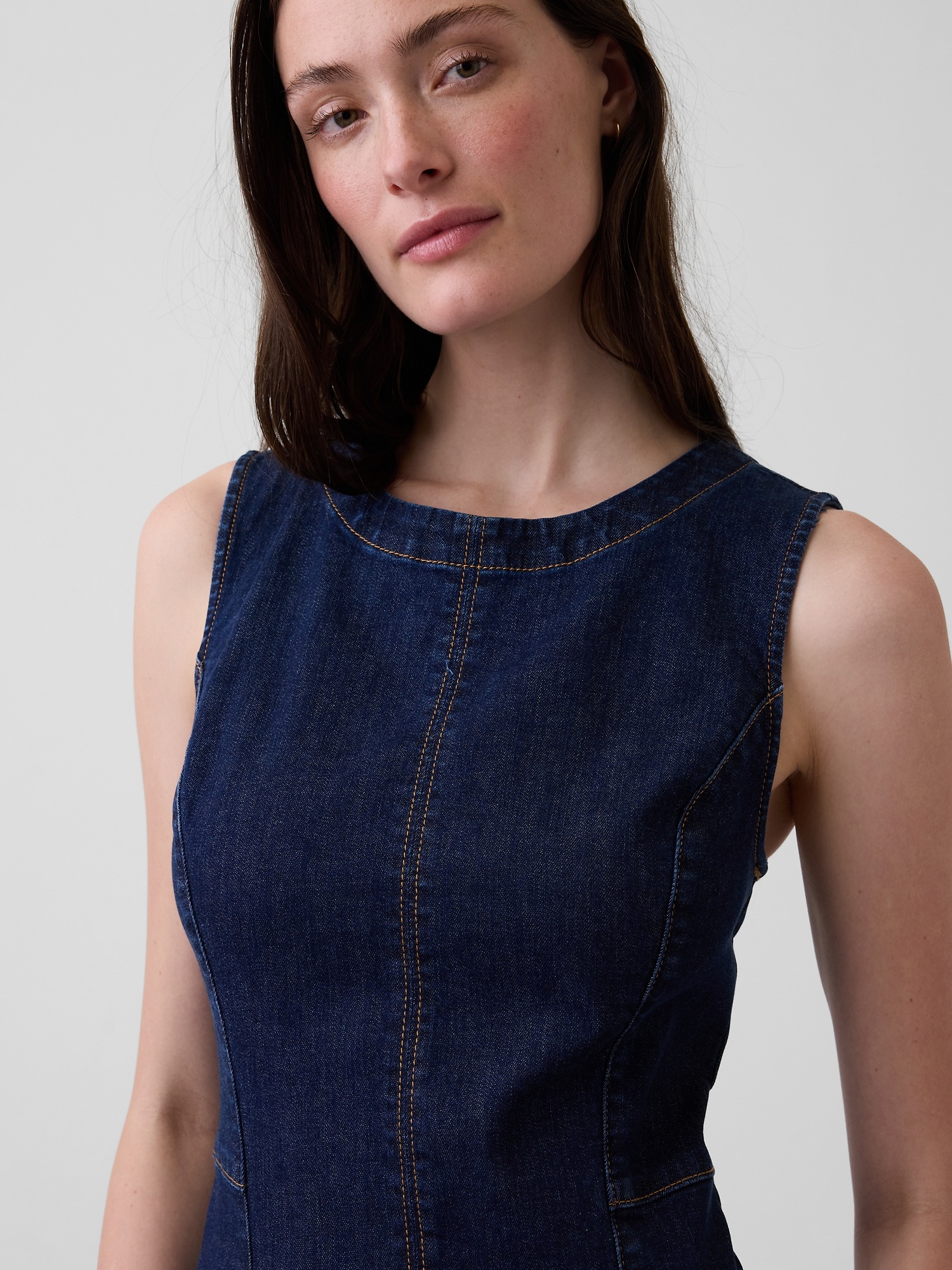 Женские платья Gap Denim Bodycon Midi Dress — фото 2
