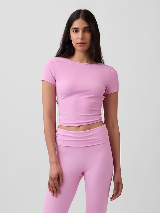 GapFit Smooth Reversible Wrap Crop Top