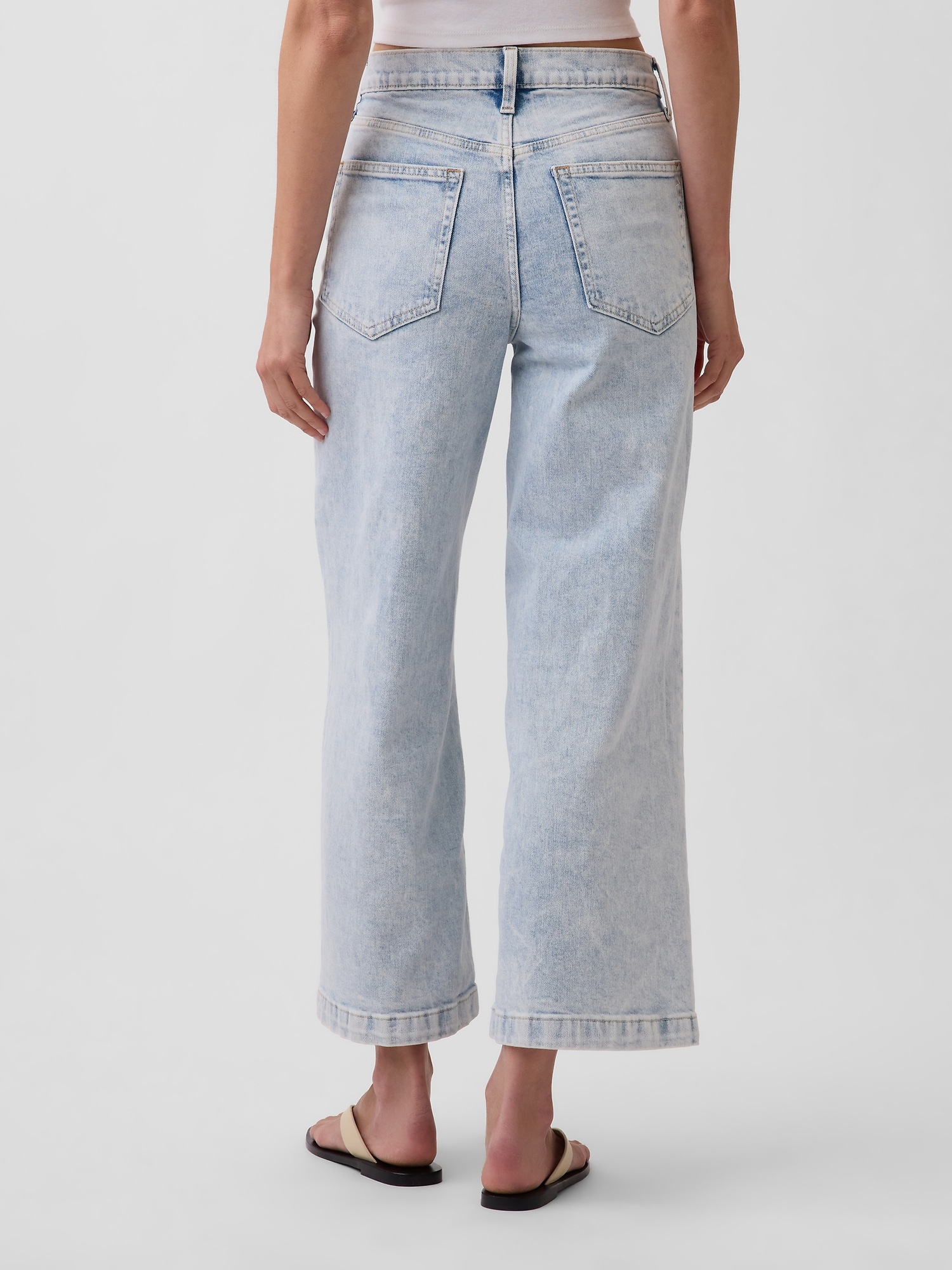 Женские джинсы Gap High Rise Stride Wide-Leg Ankle Jeans — фото 4