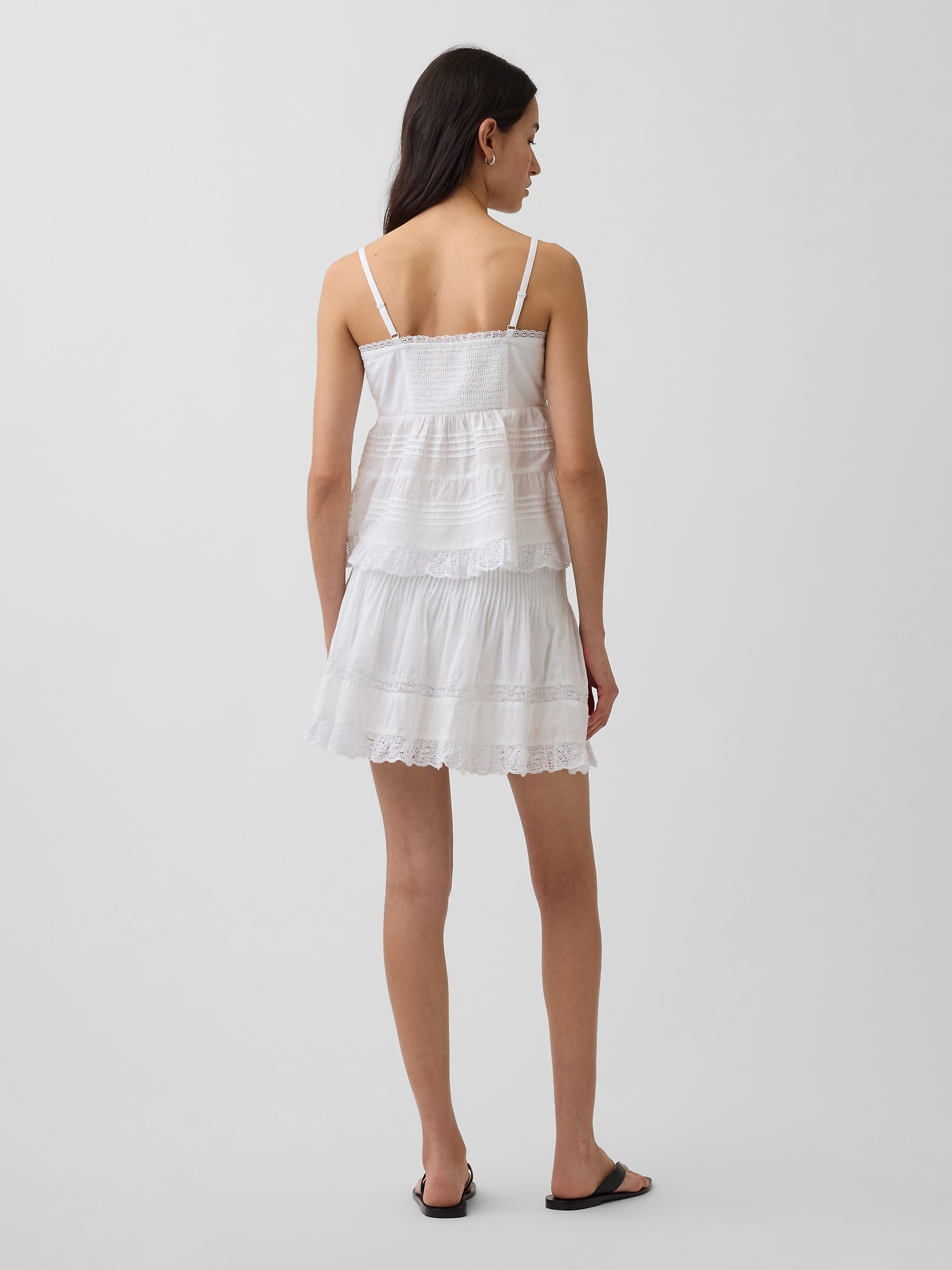 Женские юбки Gap Pintuck Lace-Trim Easy Mini Skort — фото 2