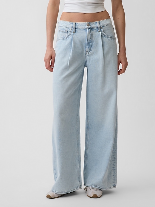 Image number 2 showing, Mid Rise UltraSoft Pleated Baggy Jeans