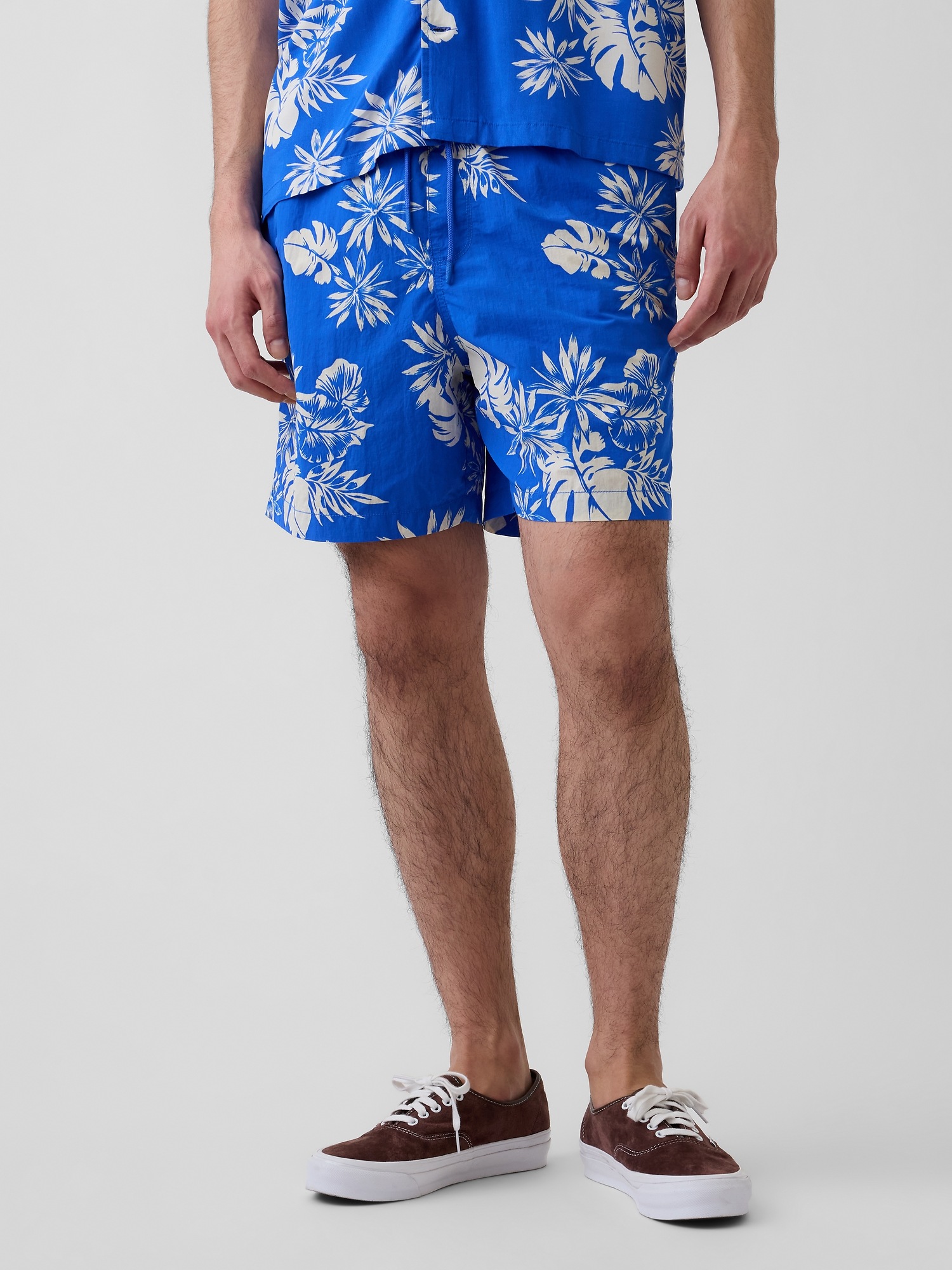 Мужские брюки Gap 6" Relaxed Swim Trunks — фото 2