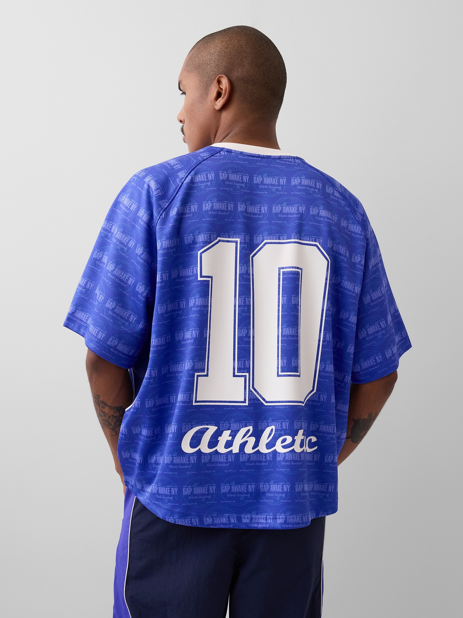 Мужские топы Gap × Awake NY Oversized Logo Jersey — фото 2