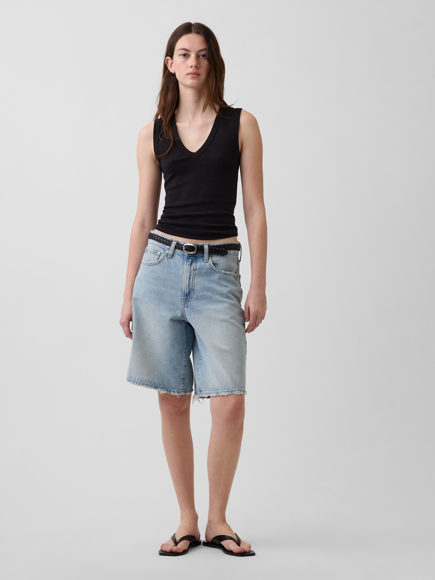 Женский топ Gap Modern V-Neck Tank Top, цвет: Чёрный — фото 2