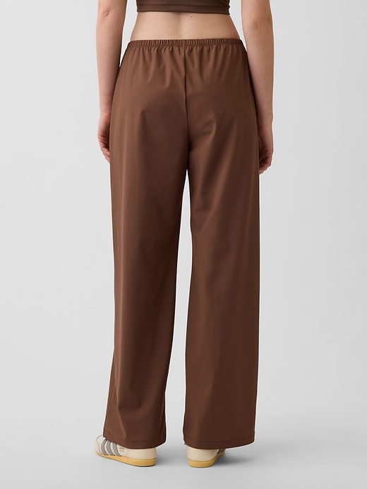 Image number 4 showing, GapFit Tech Low Rise Relaxed Easy Pants