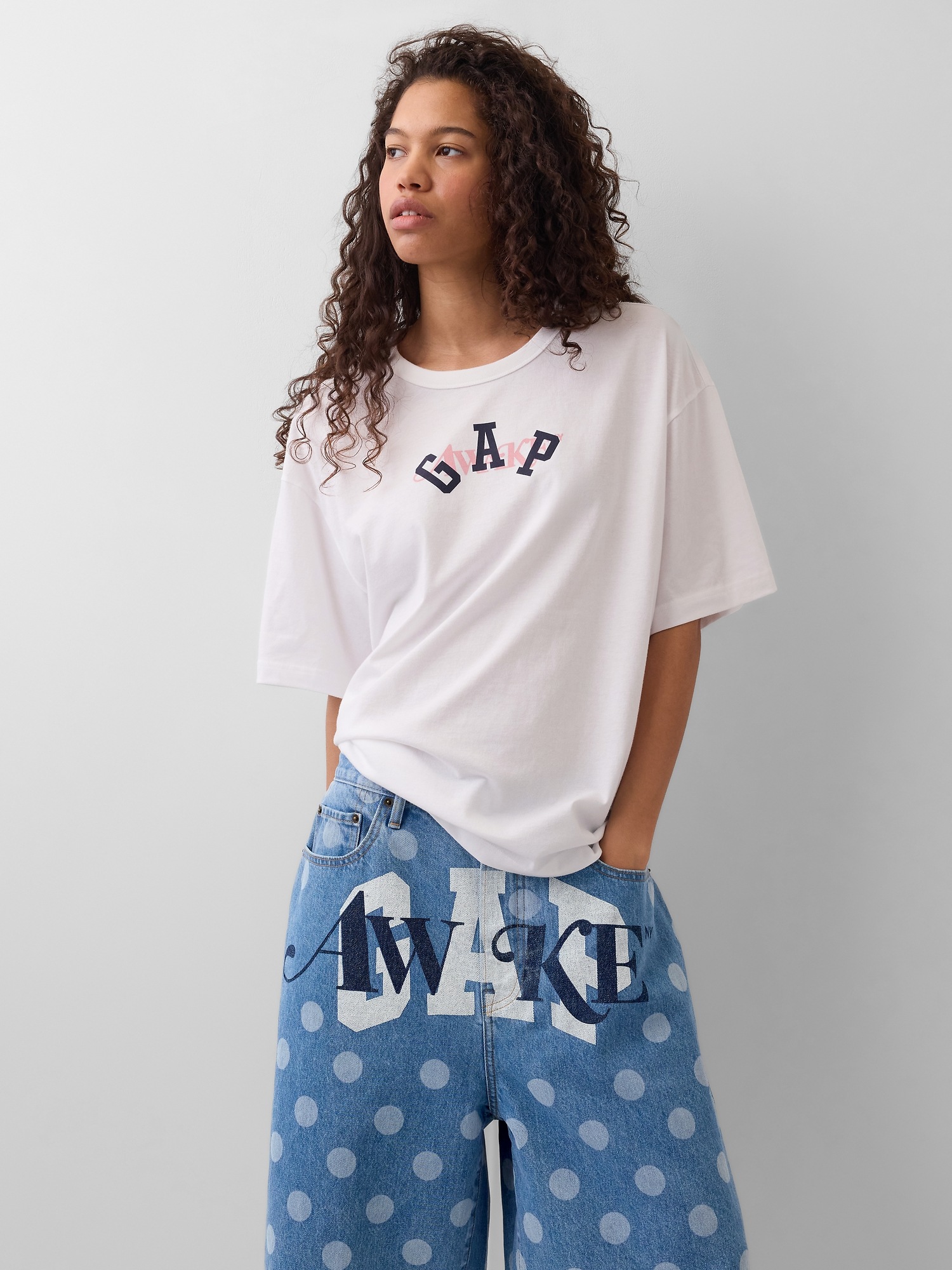Мужские футболки Gap × Awake NY Relaxed Logo T-Shirt — фото 4