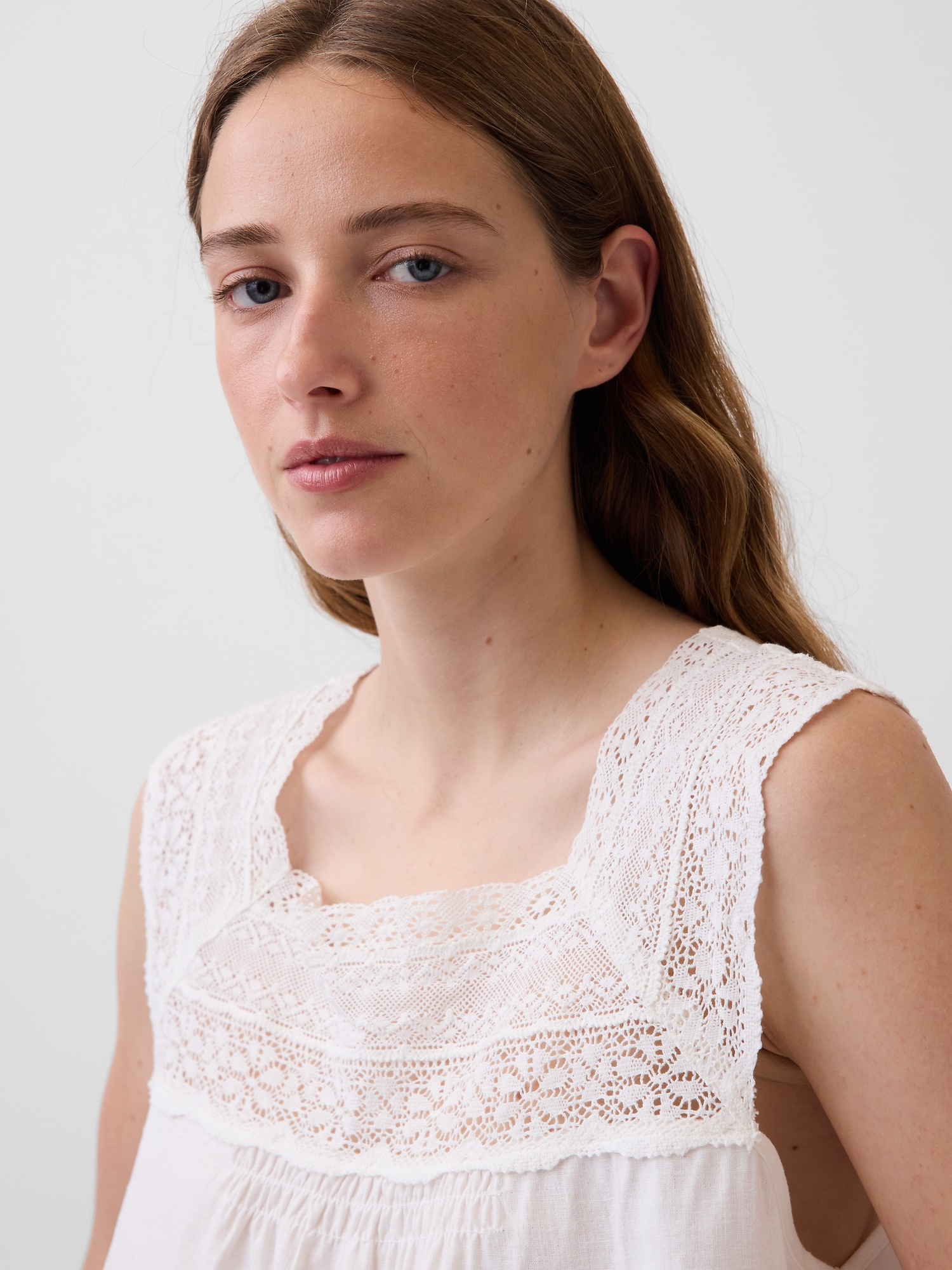 Женский топ Gap Linen-Blend Crochet Square-Neck Top, цвет: Молочный белый — фото 4