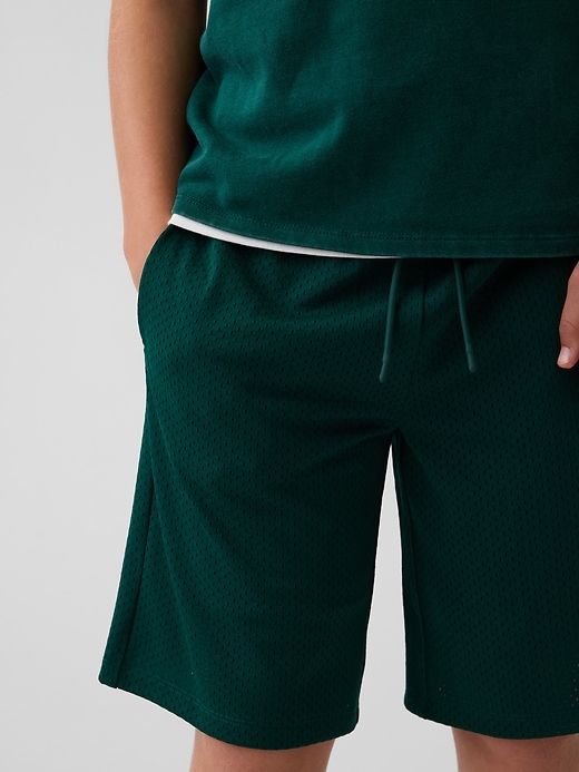 Image number 5 showing, Kids 8" Mesh Baggy Active Shorts