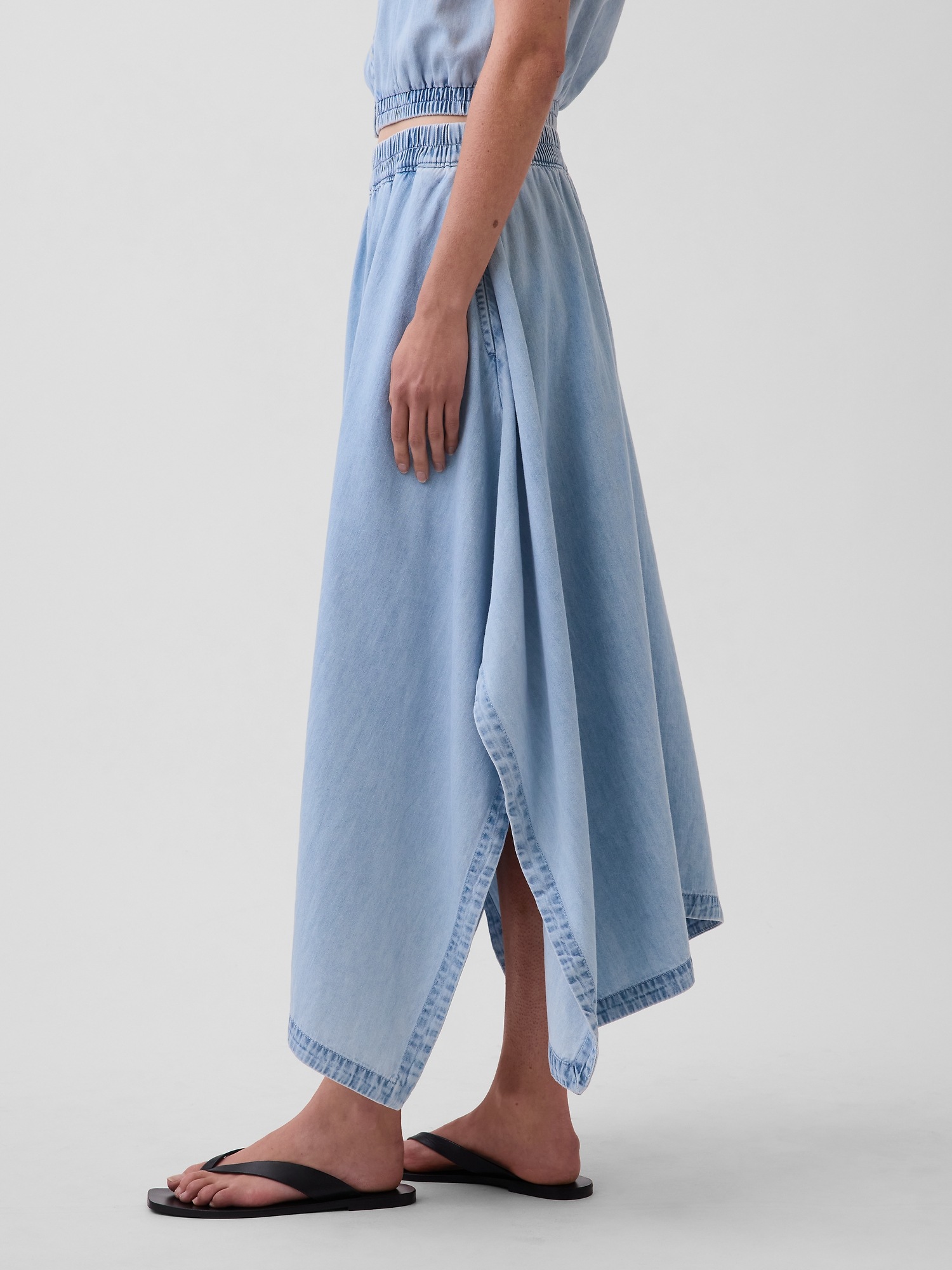 Женские юбки Gap Denim Midi Handkerchief Skirt — фото 3