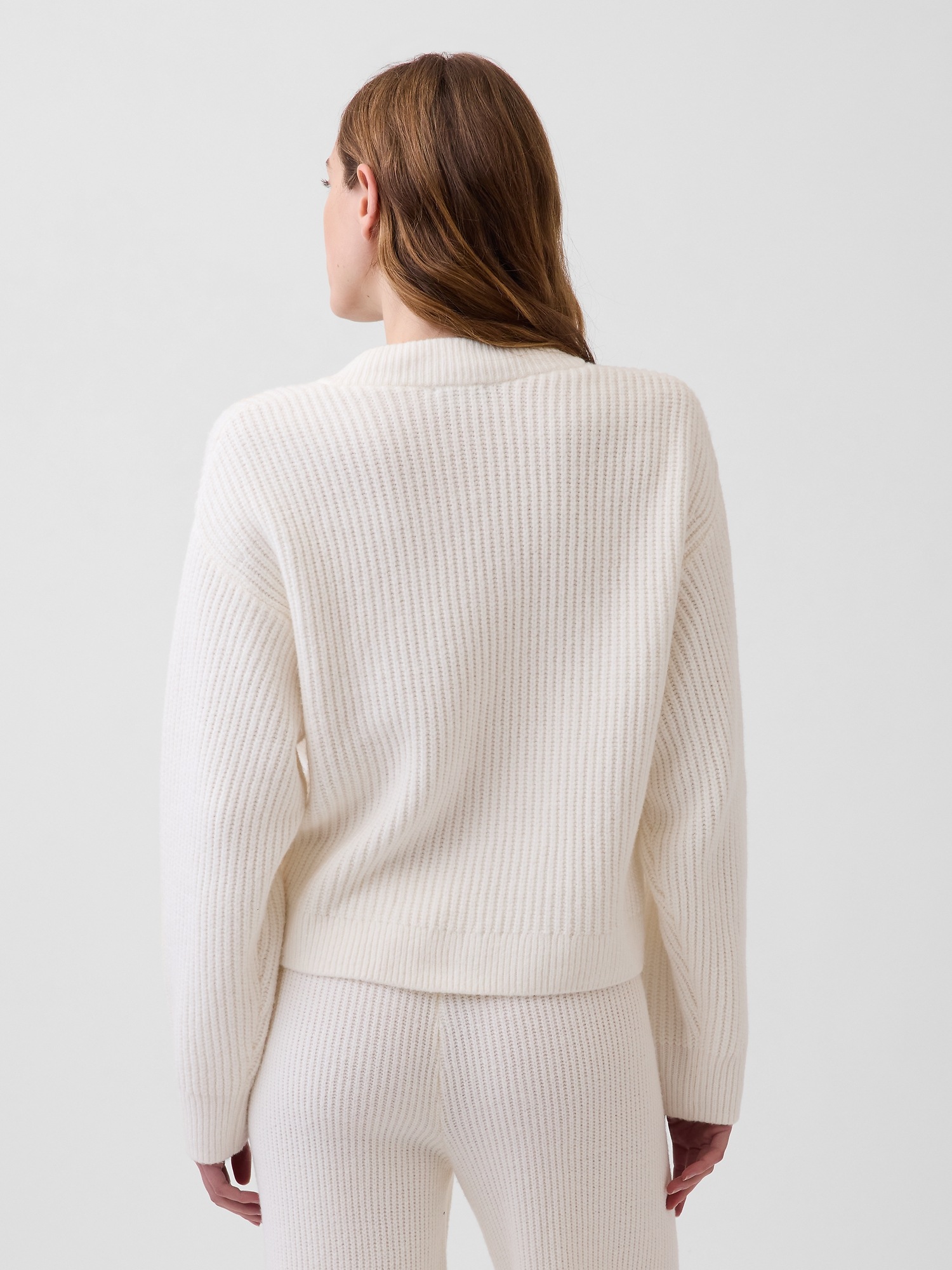 Женский кардиган Gap CashSoft Oversized Shaker-Stitch, цвет: Слоновая кость бежевый — фото 3