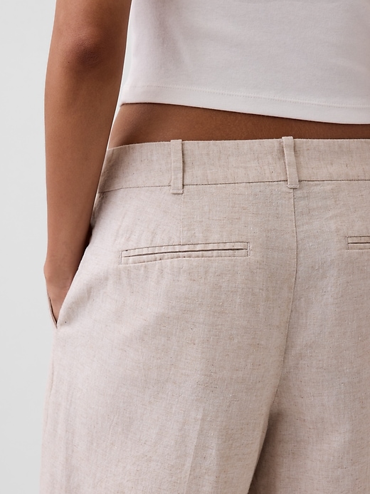 Image number 5 showing, 9" Low Rise Linen-Blend Trouser Shorts