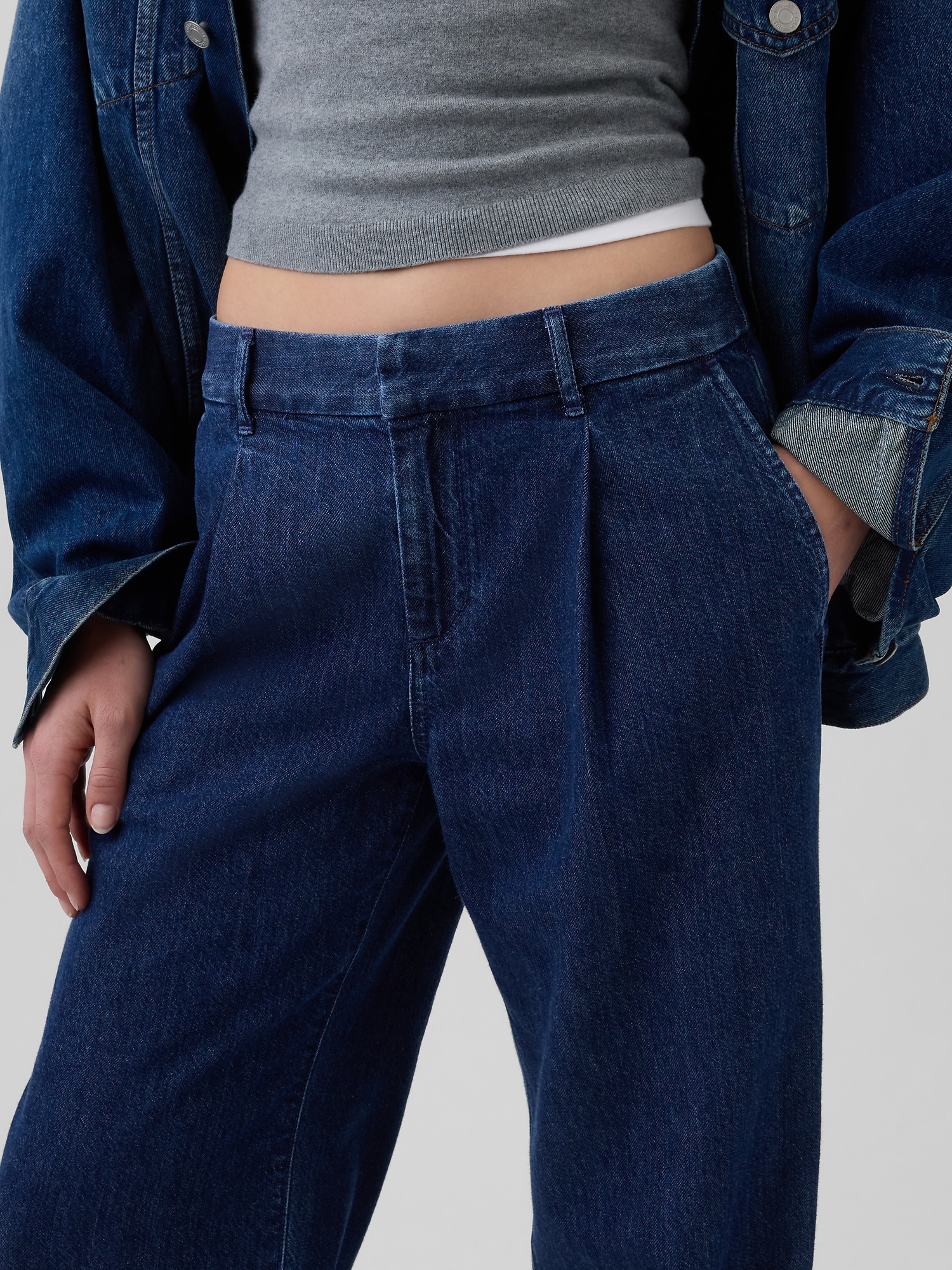 365 Low Rise Denim Pleated Trousers