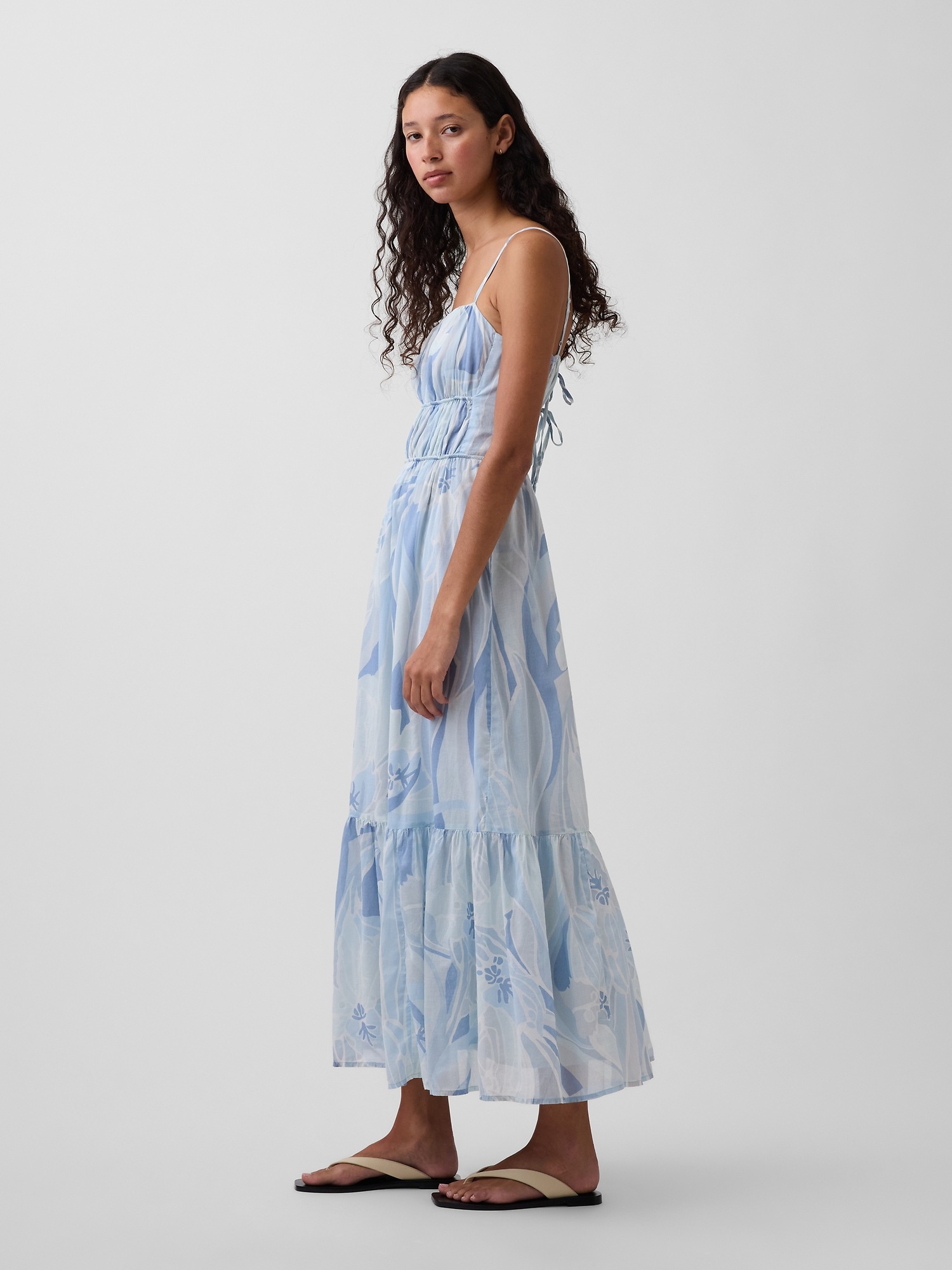 Женское платье Gap Tiered Tie-Back Maxi, цвет: Светлый синий — фото 3