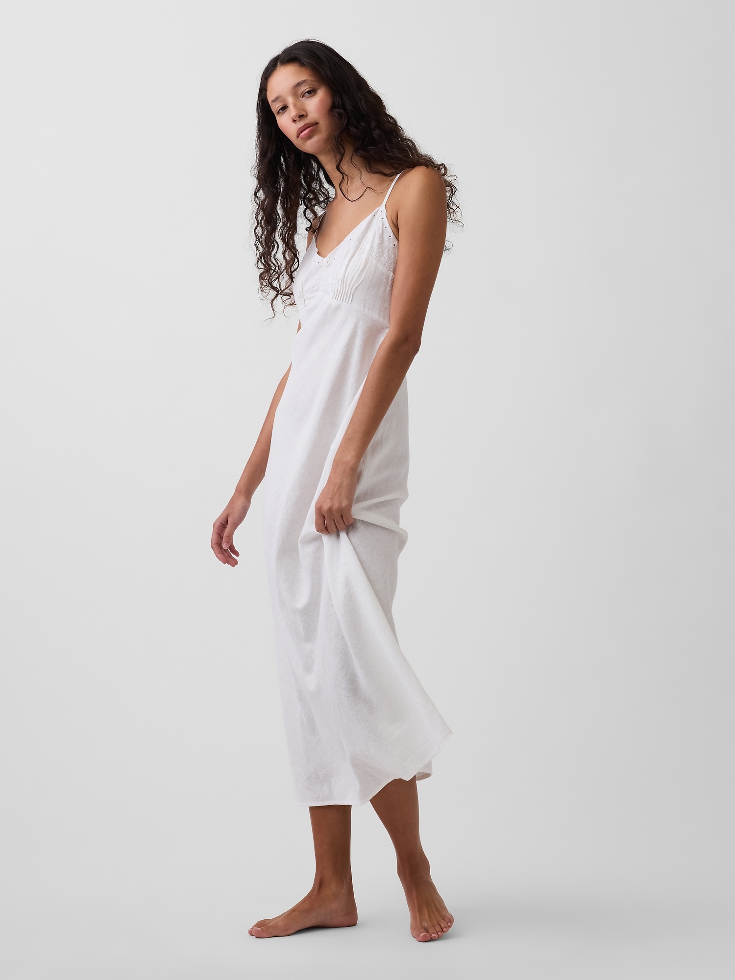 Женское платье Gap Linen-Blend Embroidered Midi, цвет: Белый — фото 3