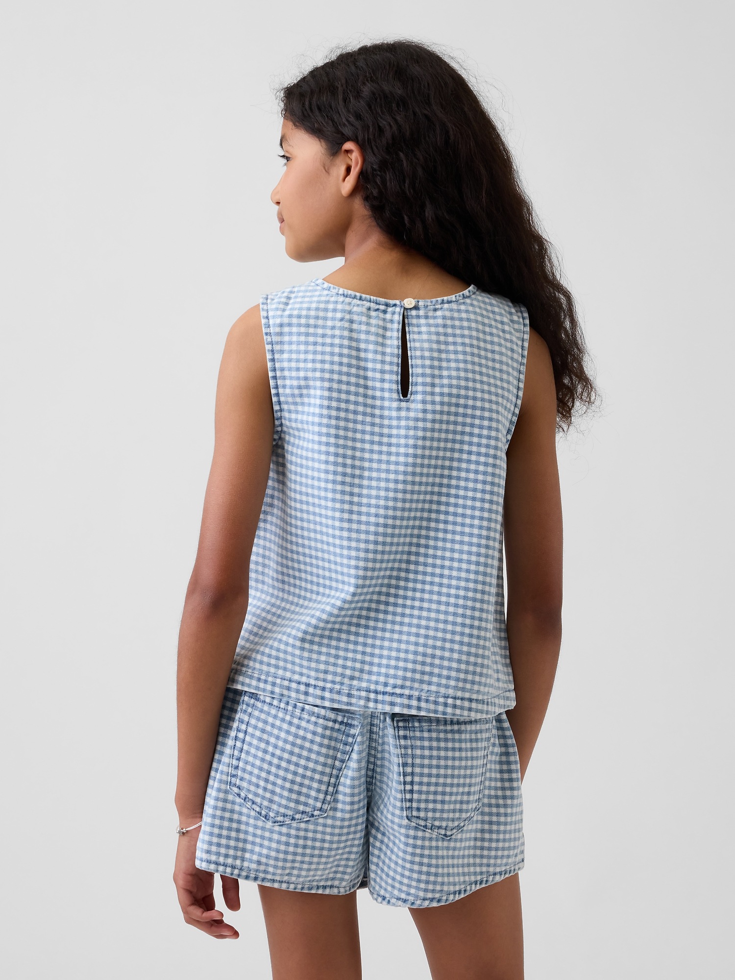 Детский топ Gap Gingham Denim Shell Tank Top, цвет: Синий в мелкую клетку — фото 3