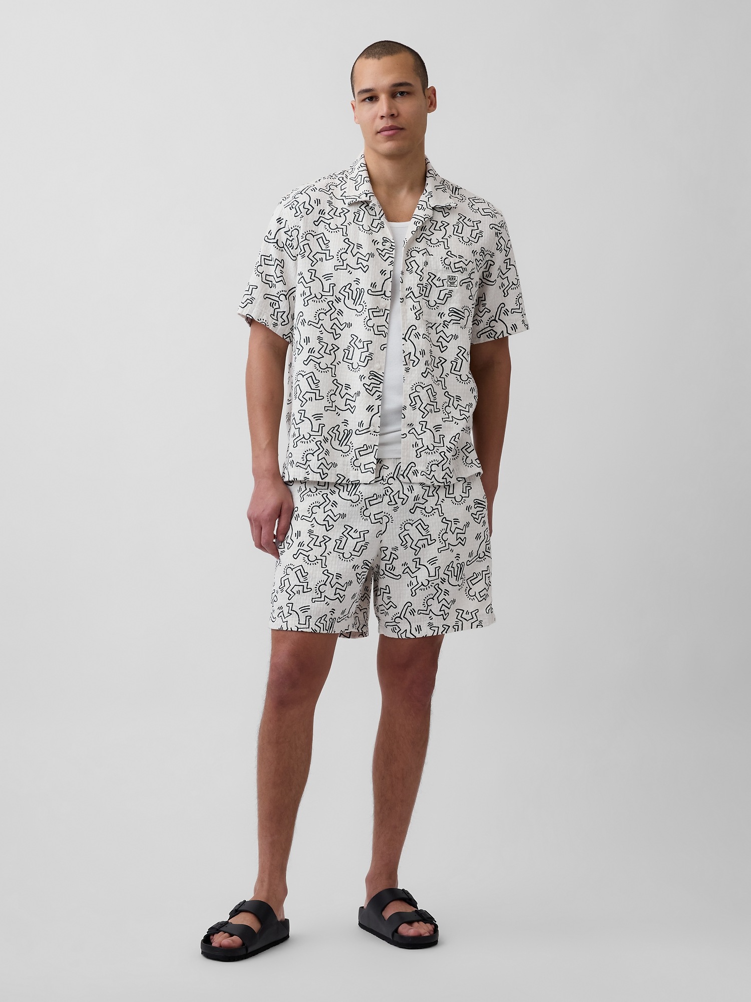 Мужские шорты Gap Keith Haring Textured Easy Shorts