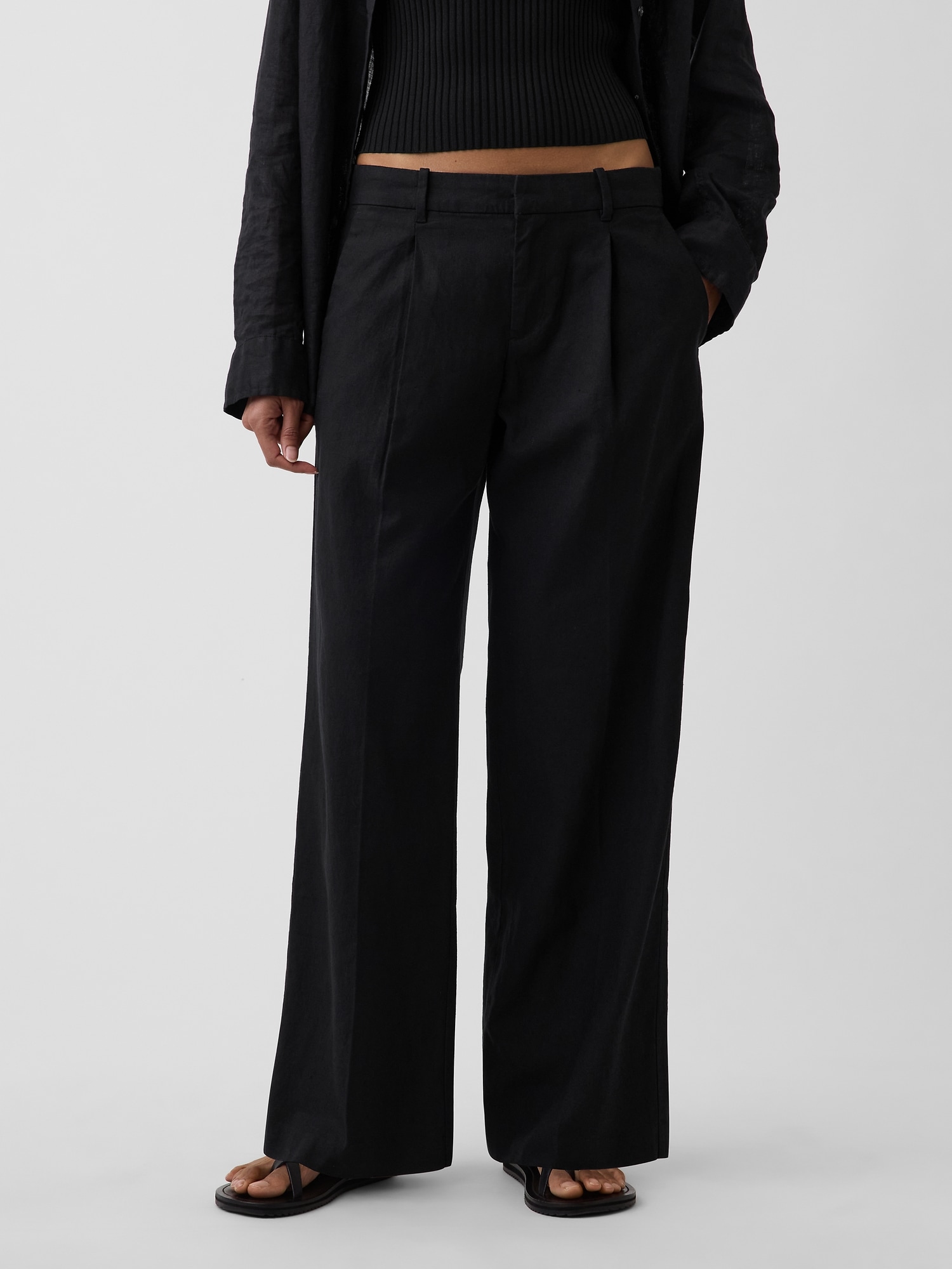 Женские брюки Gap 365 Low Rise Linen-Blend Trousers, цвет: Чёрный — фото 2