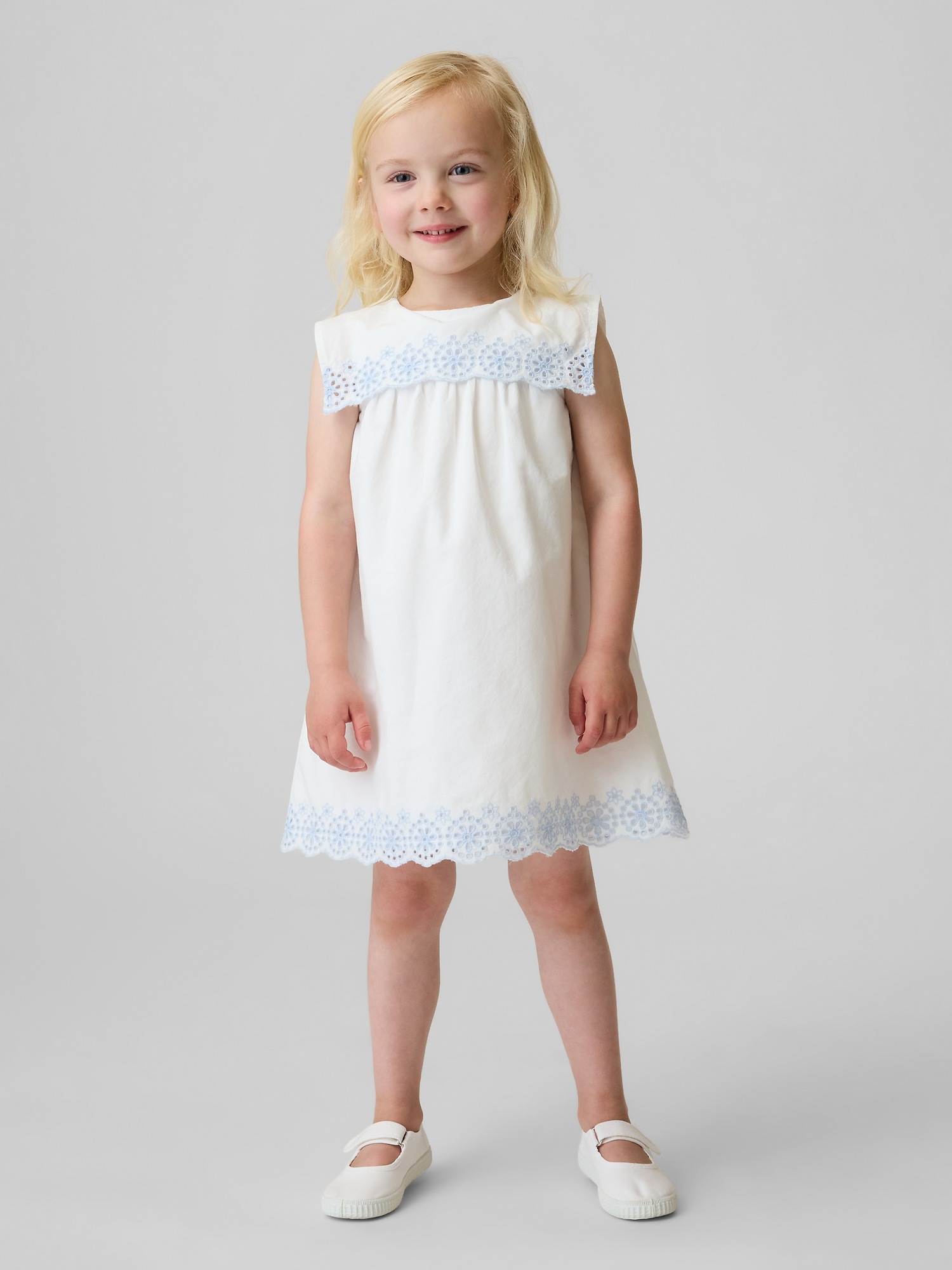 Детские платья Gap Baby & Toddler Eyelet Sailor Dress