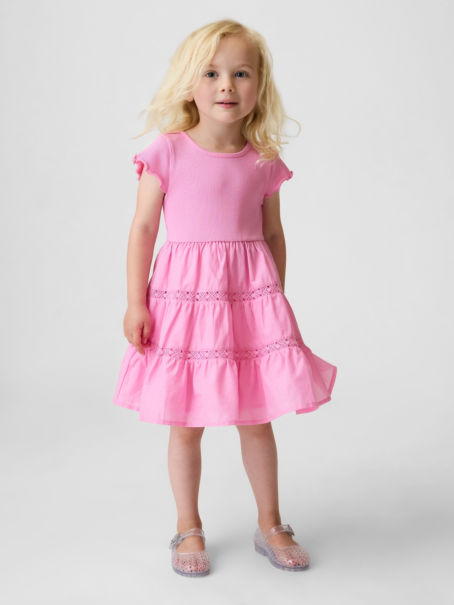 Детские платья Gap Baby & Toddler Tiered Lace-Trim Dress