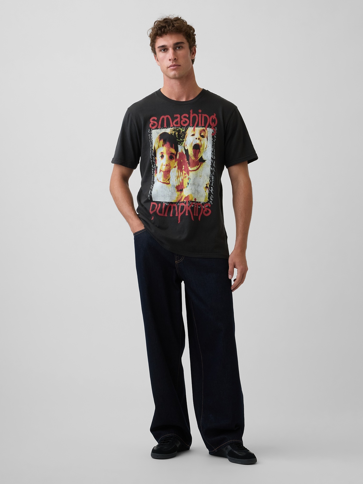 Мужские футболки Gap Smashing Pumpkins Relaxed Graphic T-Shirt — фото 2