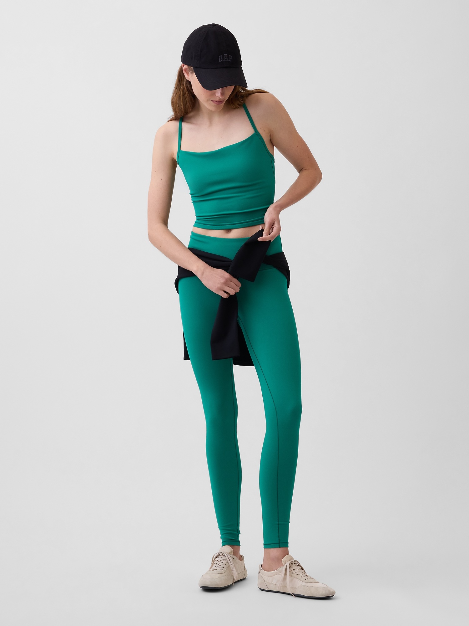 Женский топ Gap GapFit Smooth Racerback Crop Tank Top, цвет: Зелёный — фото 2