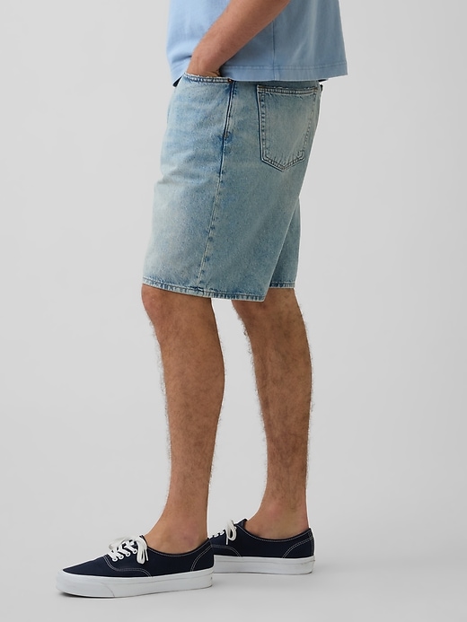 Image number 3 showing, '90s Loose Denim Shorts