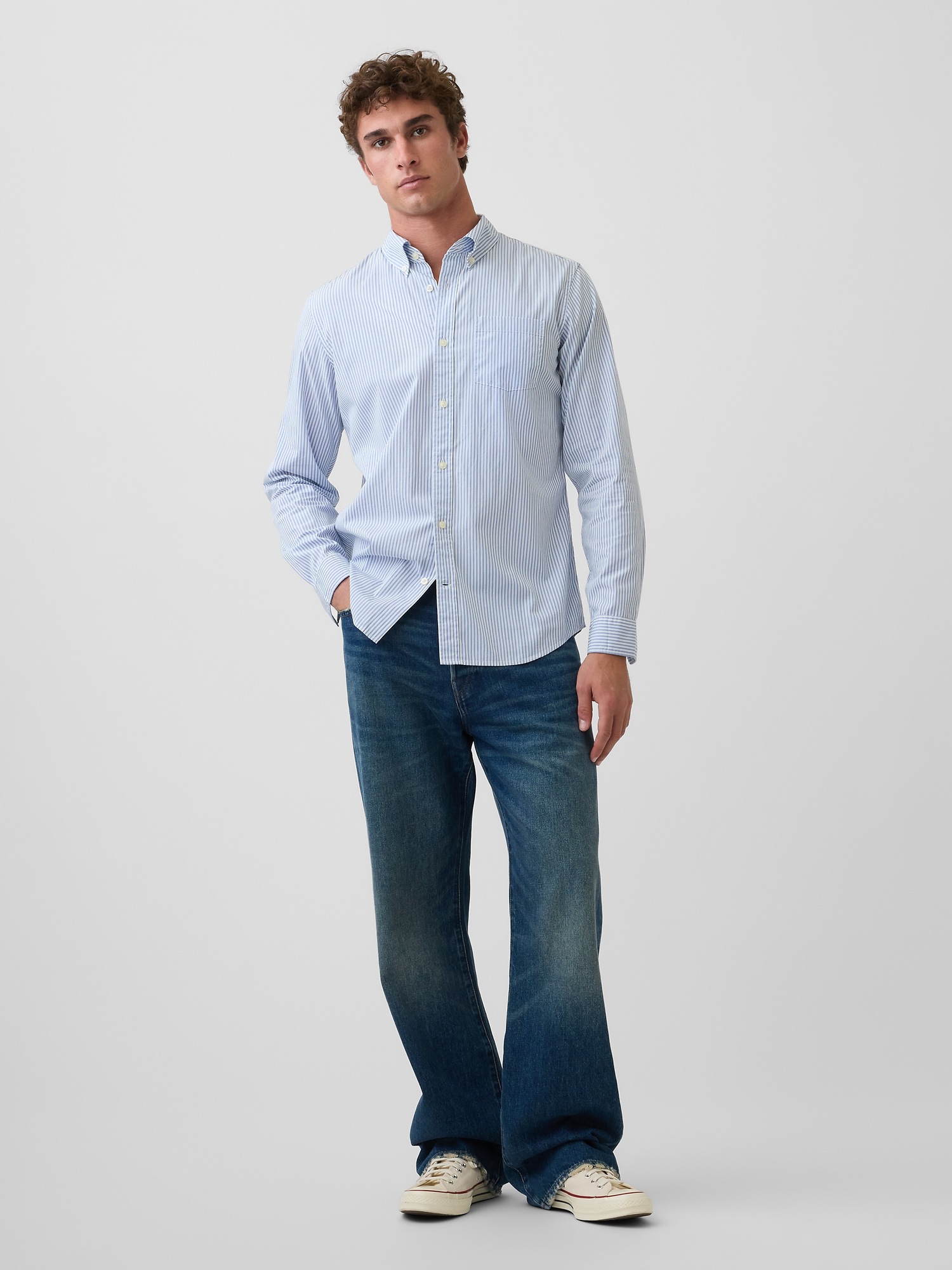 Мужские рубашки Gap All-Day Poplin Shirt in Standard Fit — фото 2