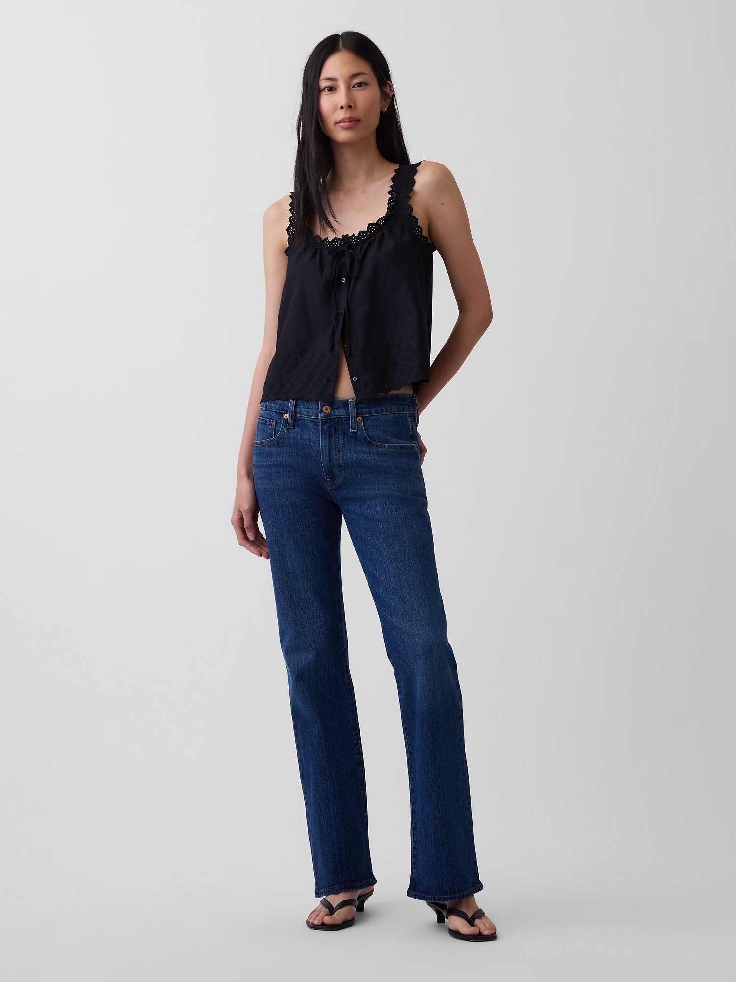 Женские джинсы Gap Mid Rise Relaxed Boot Jeans