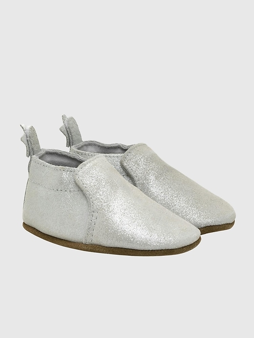 Image number 2 showing, Robeez Pretty Pearl Soft Soles