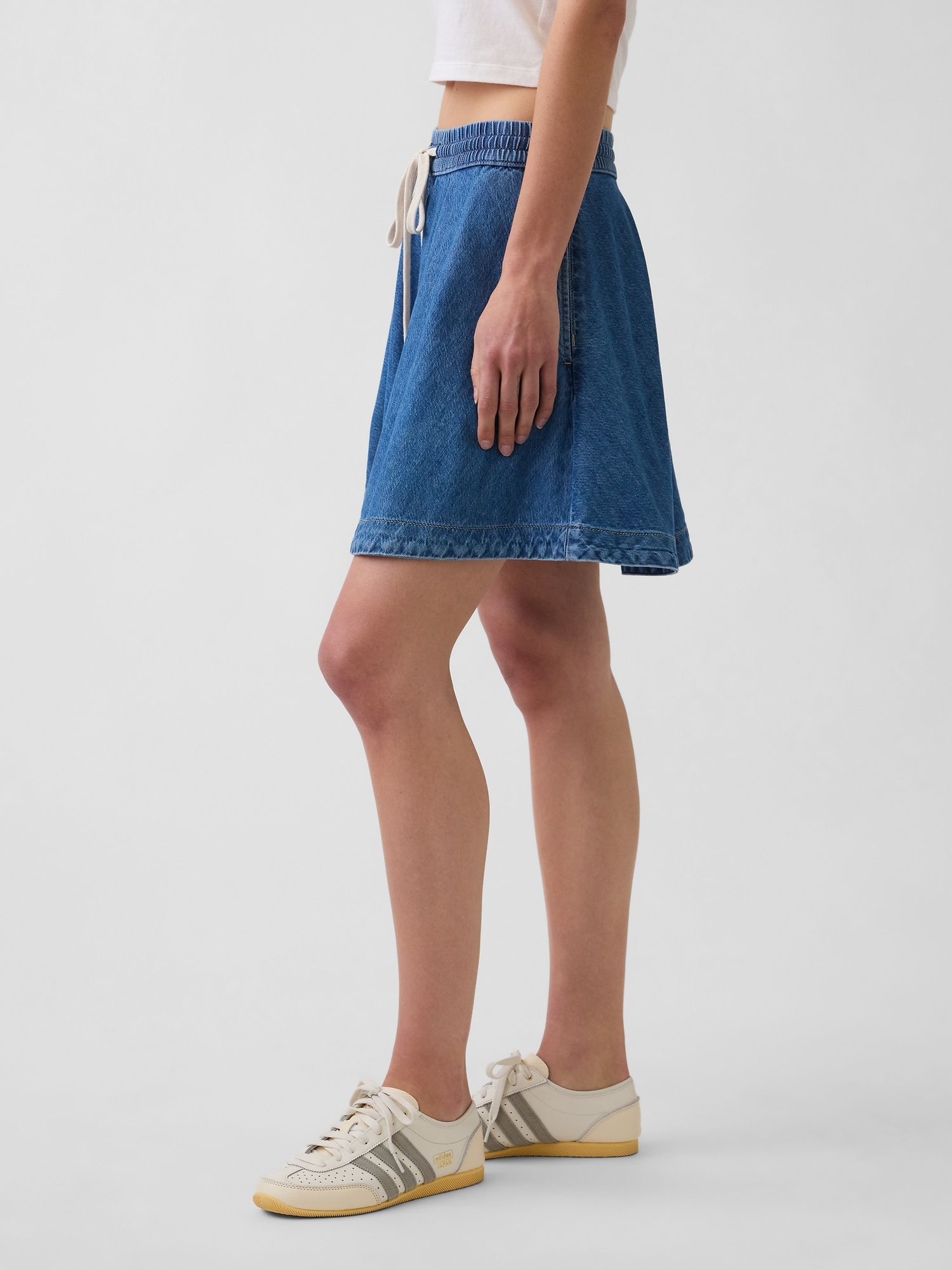 Женские юбки Gap UltraSoft Denim Easy Mini Skirt — фото 2