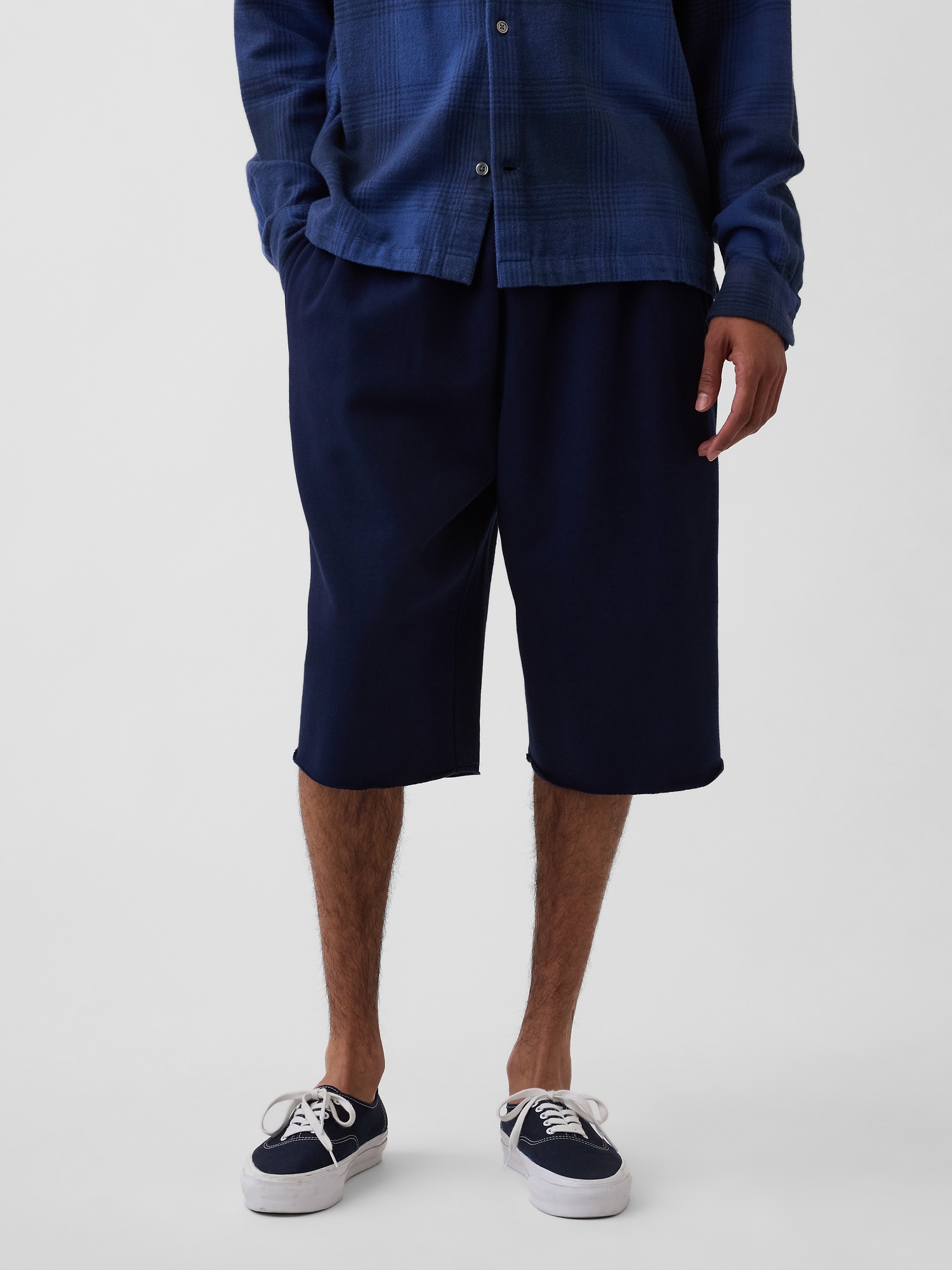 Женские шорты Gap Adult Heavyweight Baggy Sweat Shorts, цвет: Тёмно-синий — фото 2