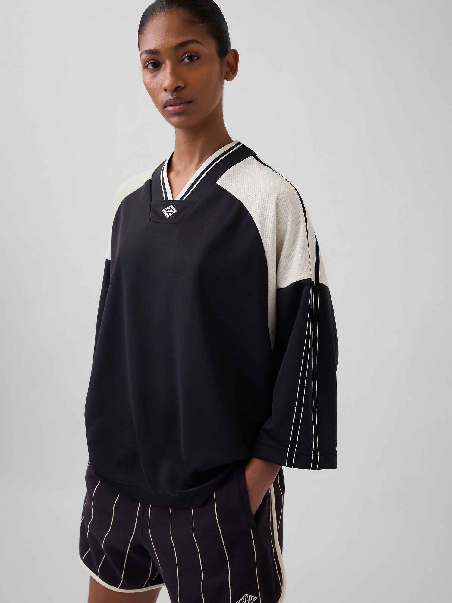 Мужские топы Gap OuiGap Oversized Logo Jersey — фото 7
