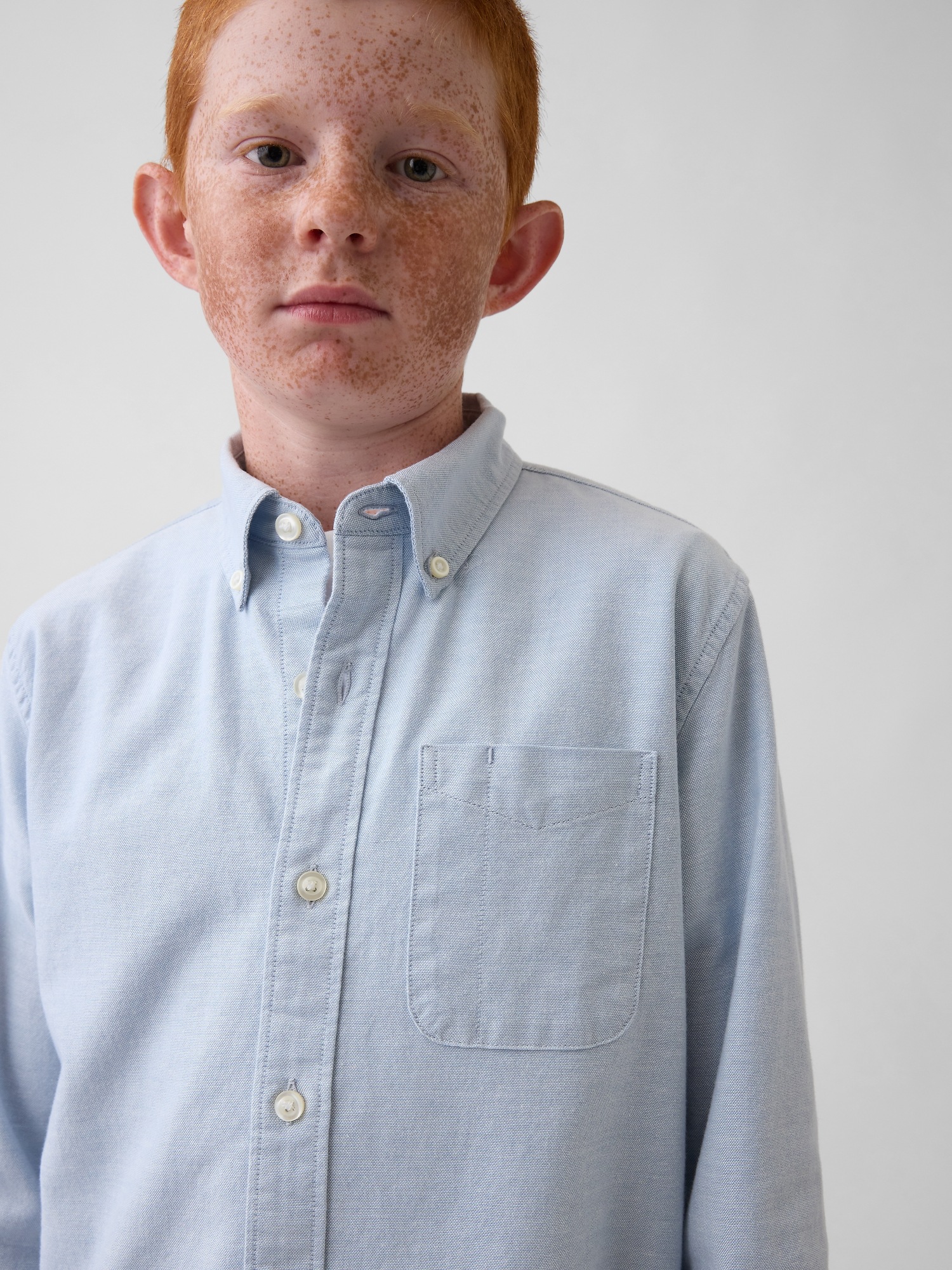 Детская рубашка Gap Uniform Oxford, цвет: Пляжный синий — фото 4