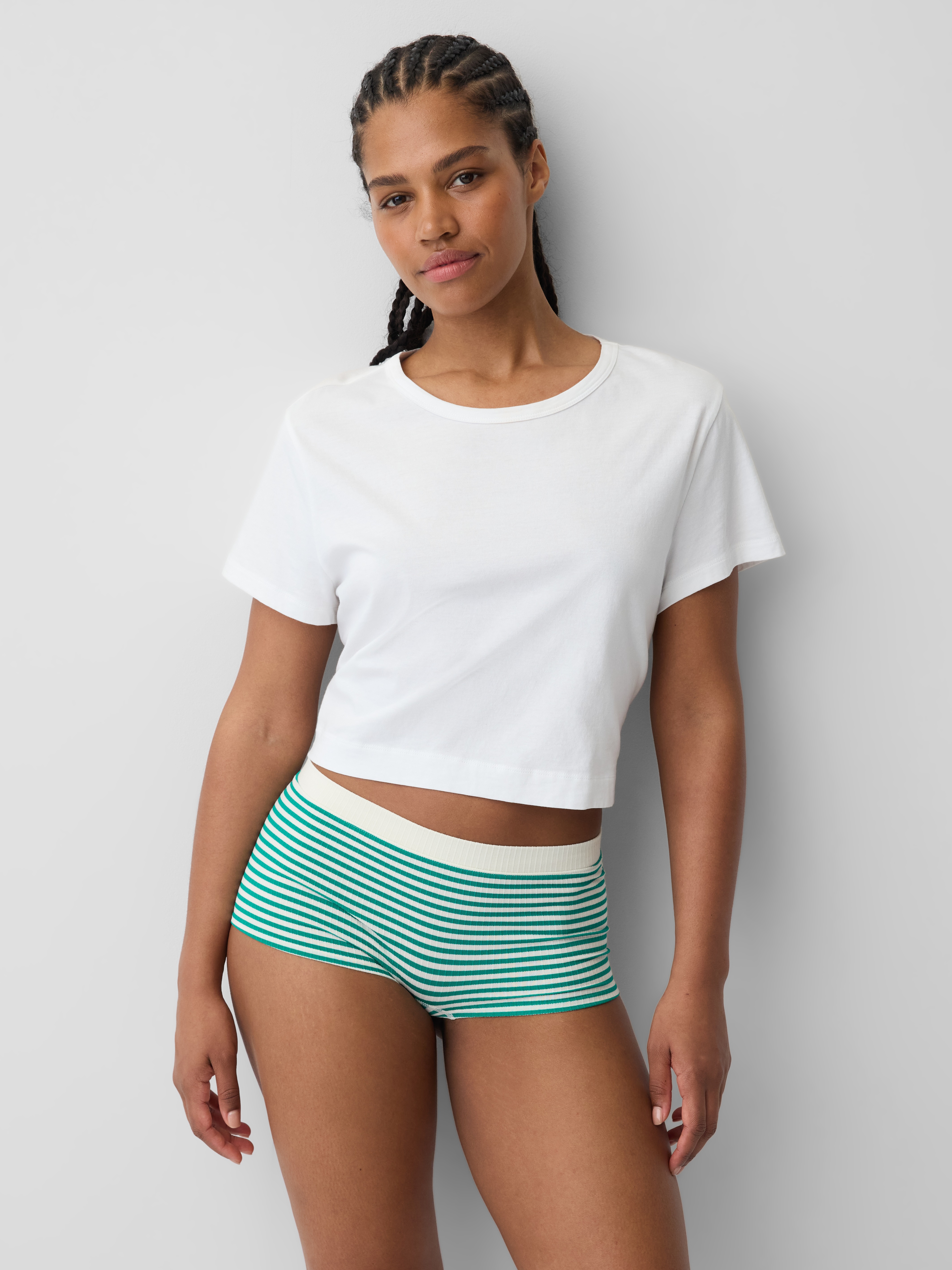 Seamless Shorty