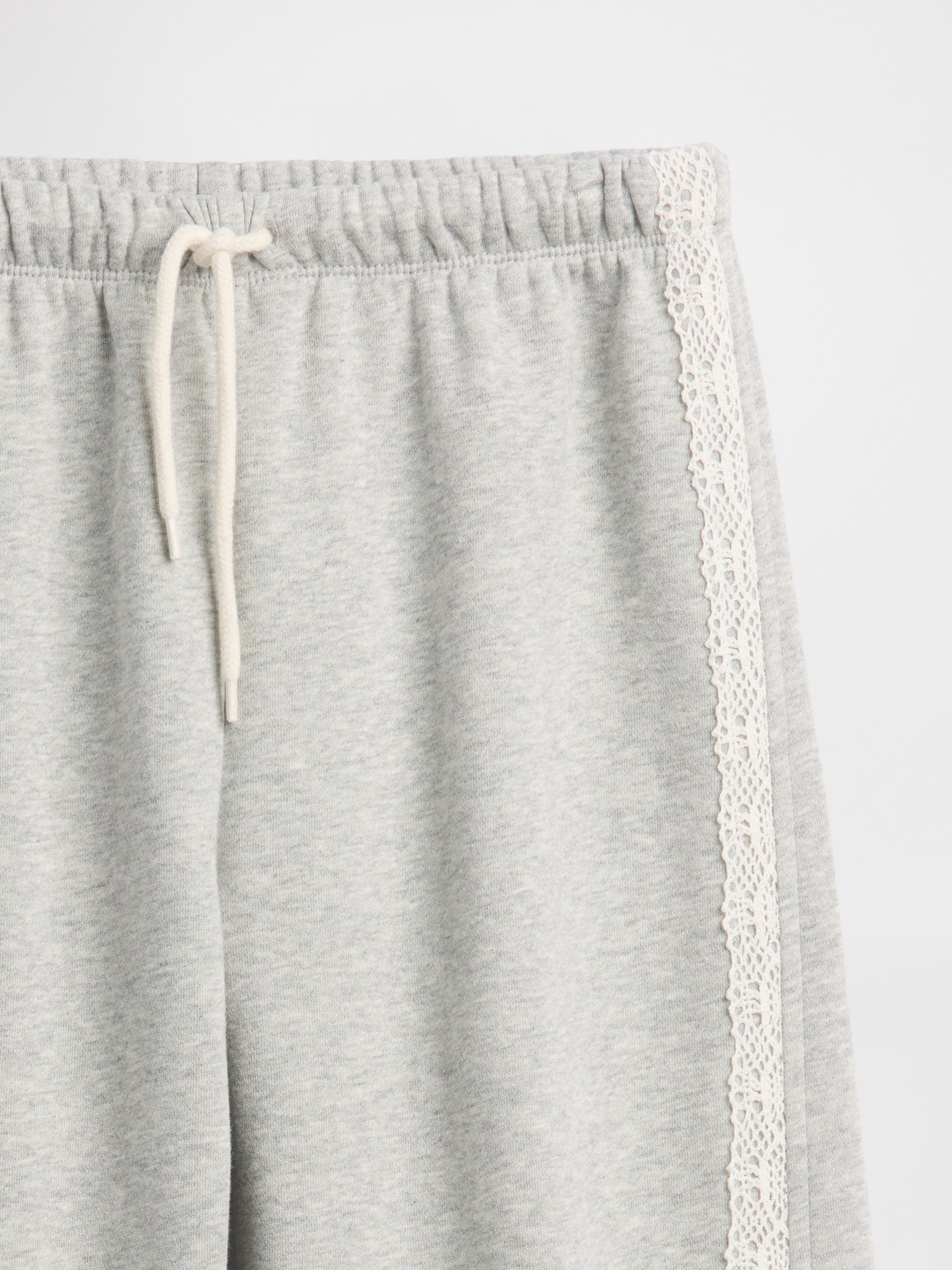 Детские джоггеры Gap VintageSoft Relaxed с кружевом — фото 5