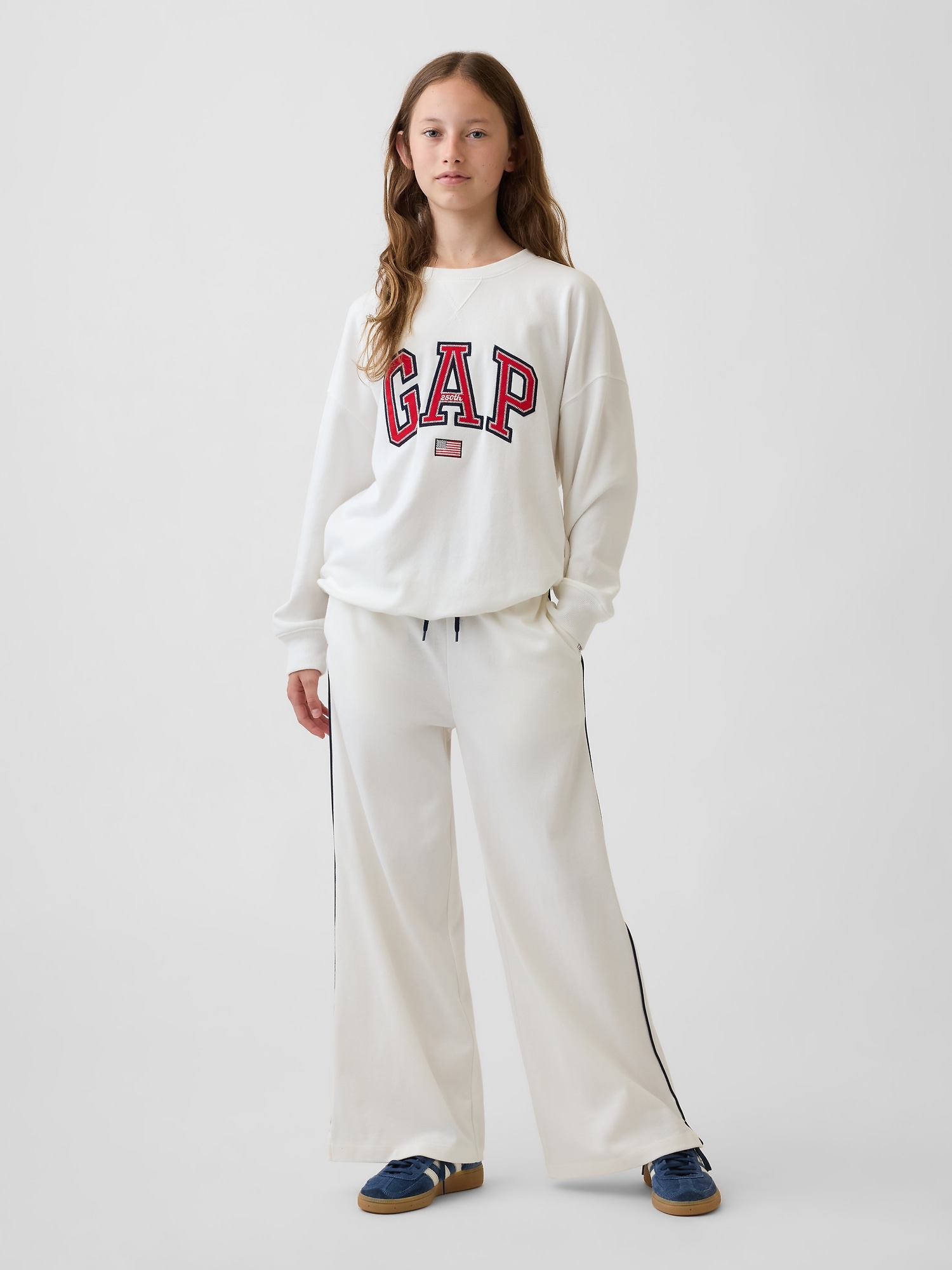Детский свитшот Gap VintageSoft Terry Oversized Graphic, цвет: Молочный белый — фото 4