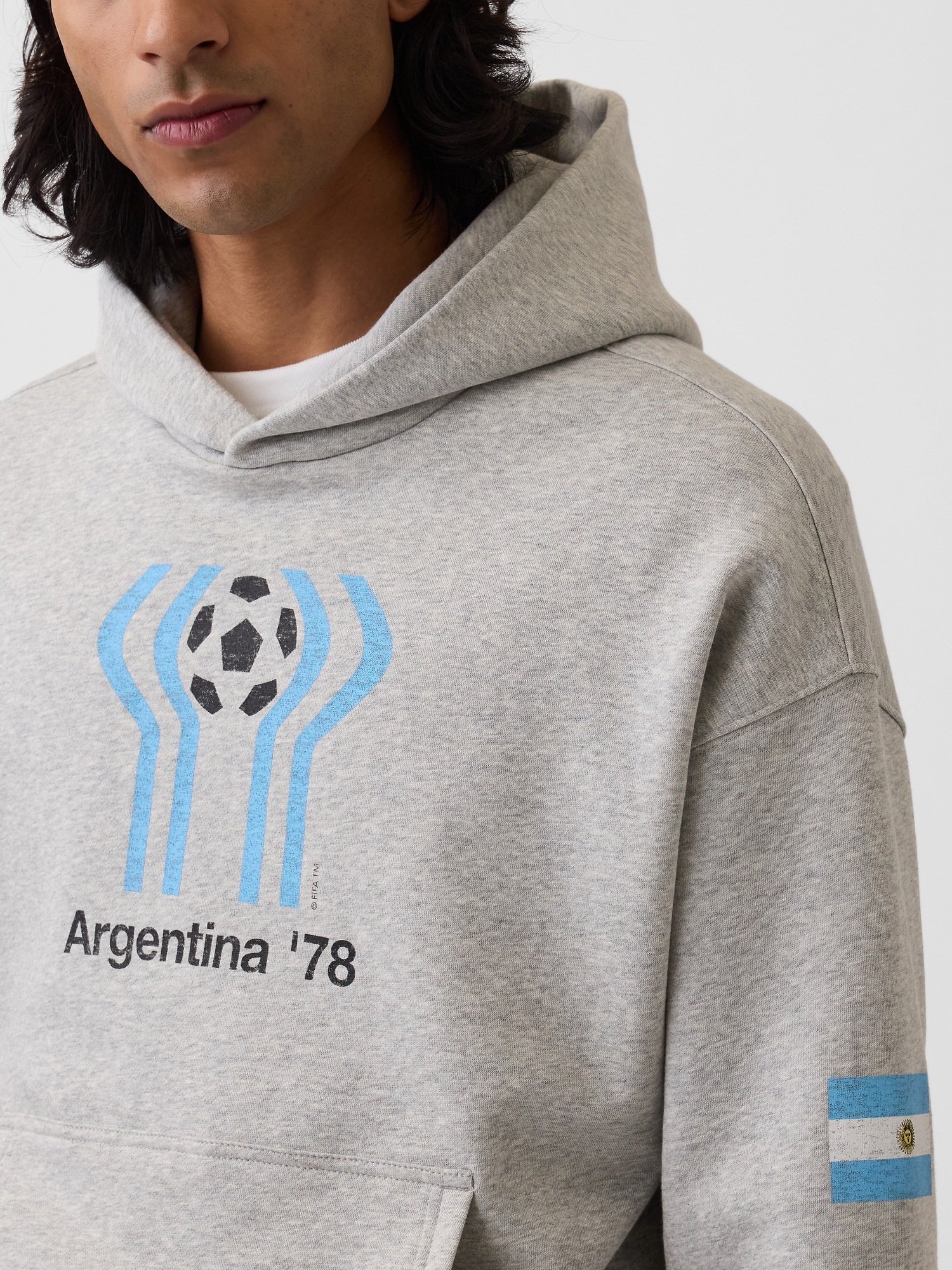 Мужские худи Gap FIFA WORLD CUP™ VintageSoft Terry Oversized — фото 4