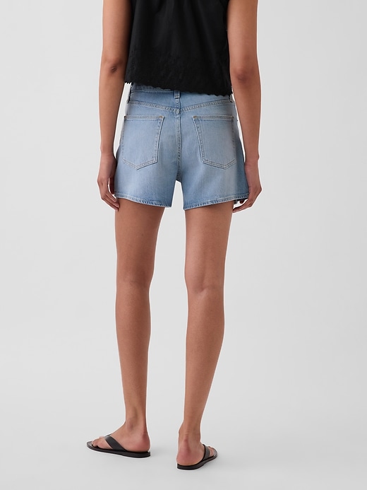 Image number 4 showing, 3.5" High Rise Relaxed Straight Denim Shorts