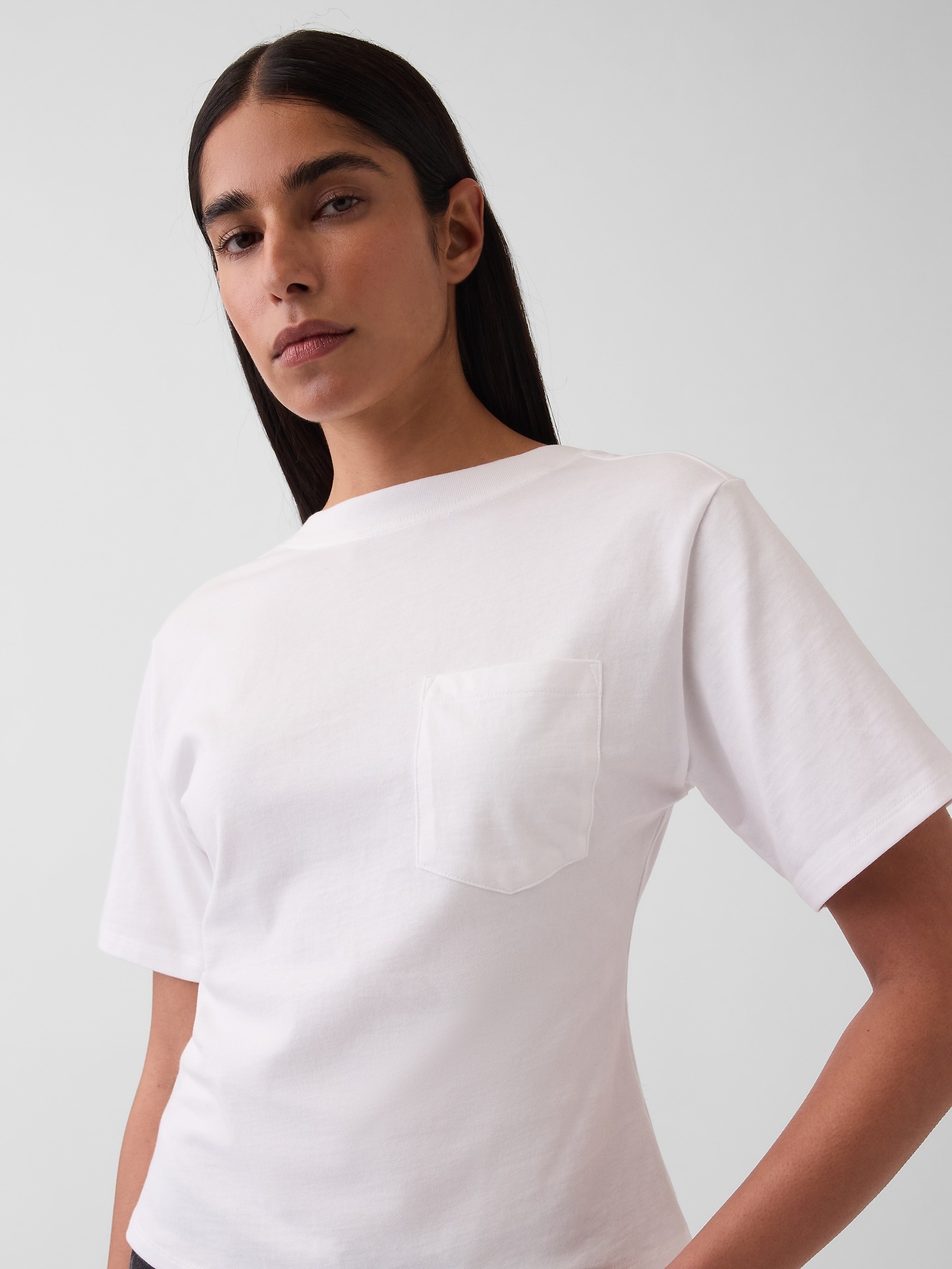 Женская футболка Gap GapStudio Scoop-Back Pocket, цвет: Белый — фото 4