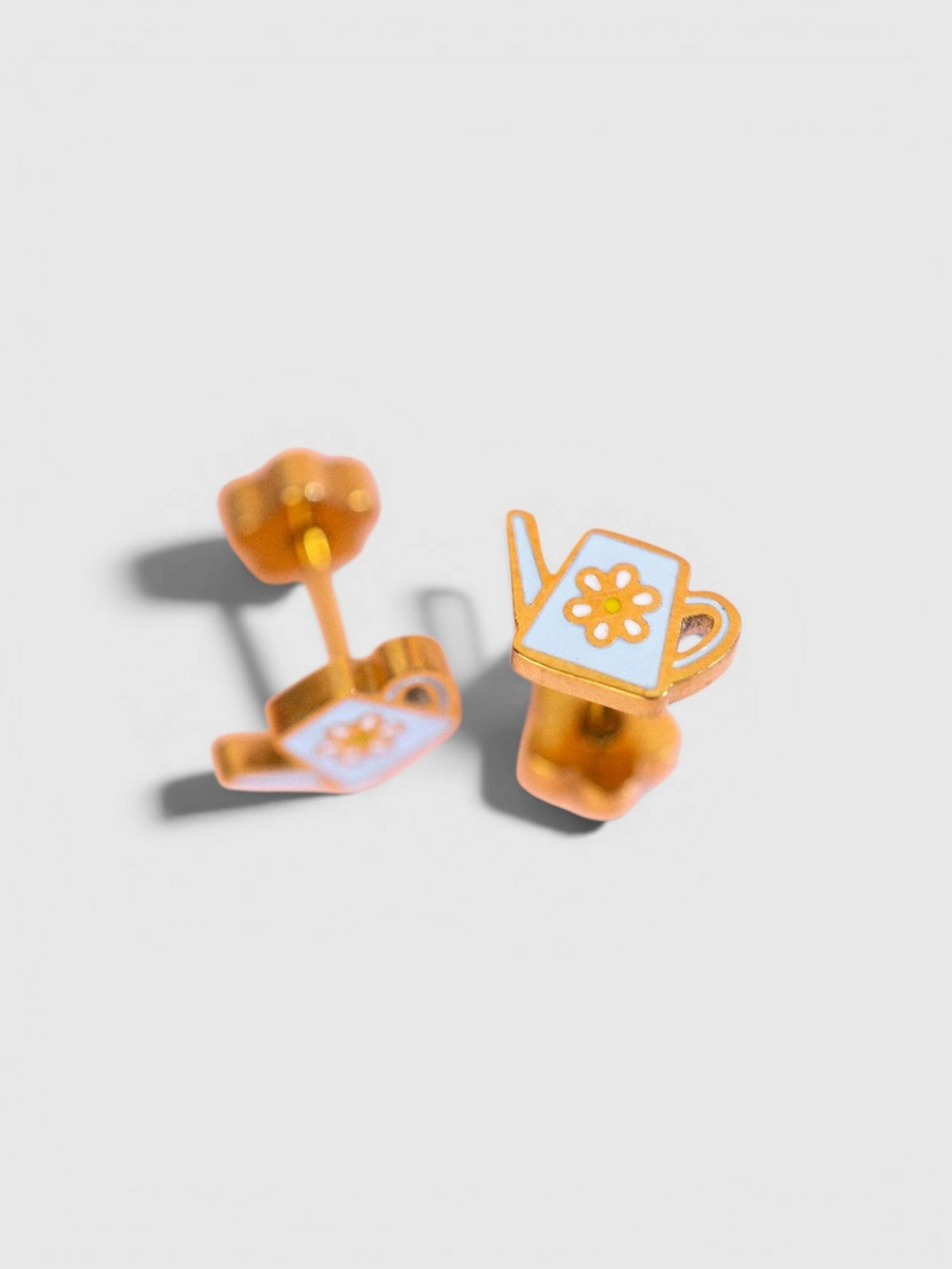 Gap Pierced Co Watering Can Screwback Earrings — фото 2