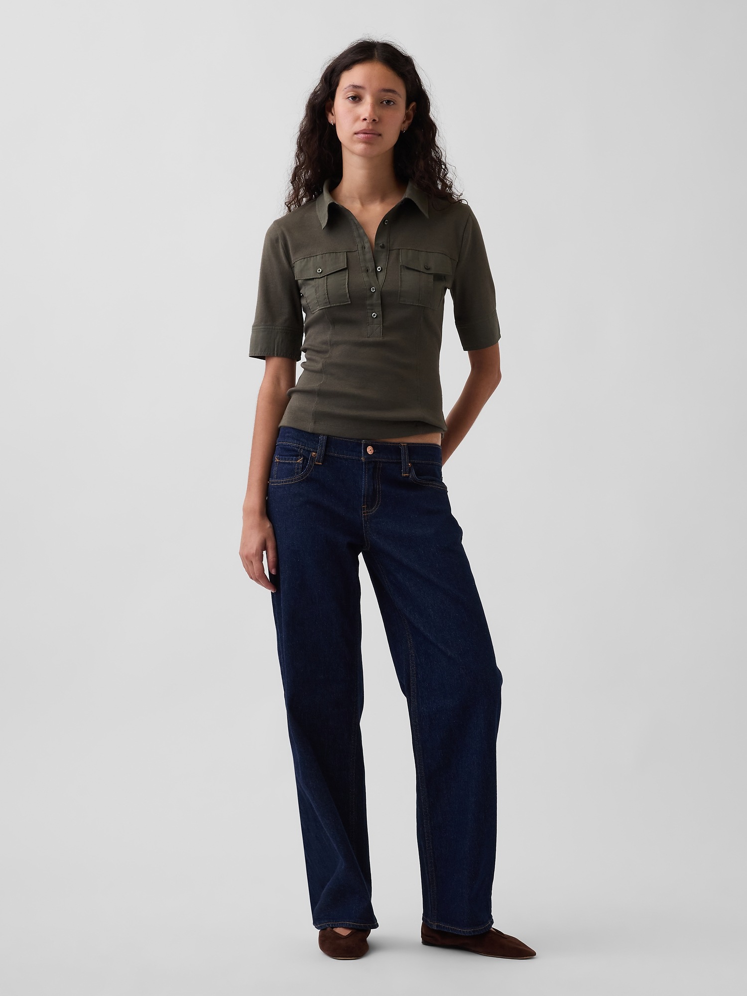 Женские футболки Gap Modern Elbow-Sleeve Utility T-Shirt — фото 2