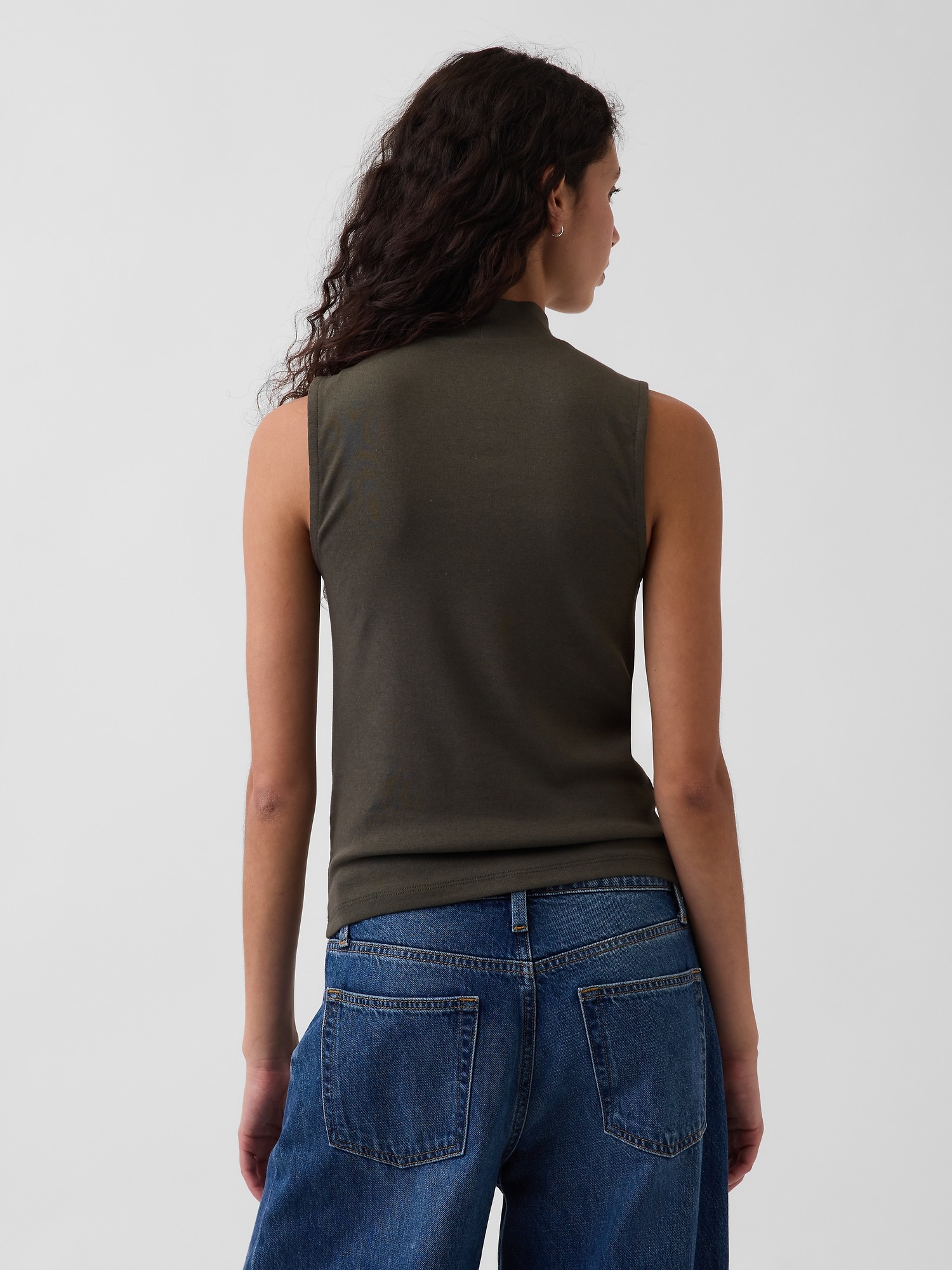 Женские топы Gap Modern Mockneck Tank Top — фото 3
