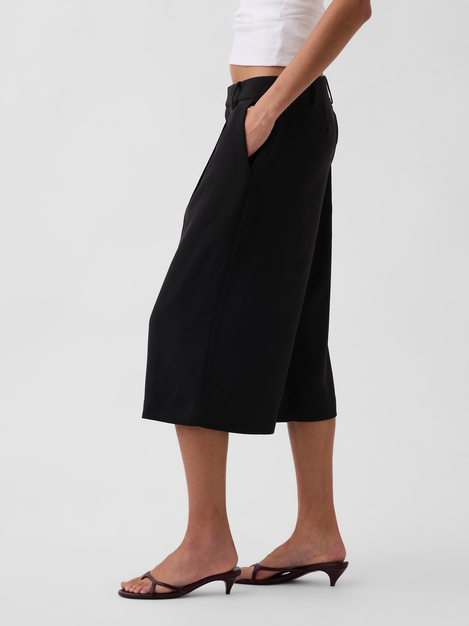 Женские брюки Gap Low Rise Trouser Culotte, цвет: Чёрный — фото 3
